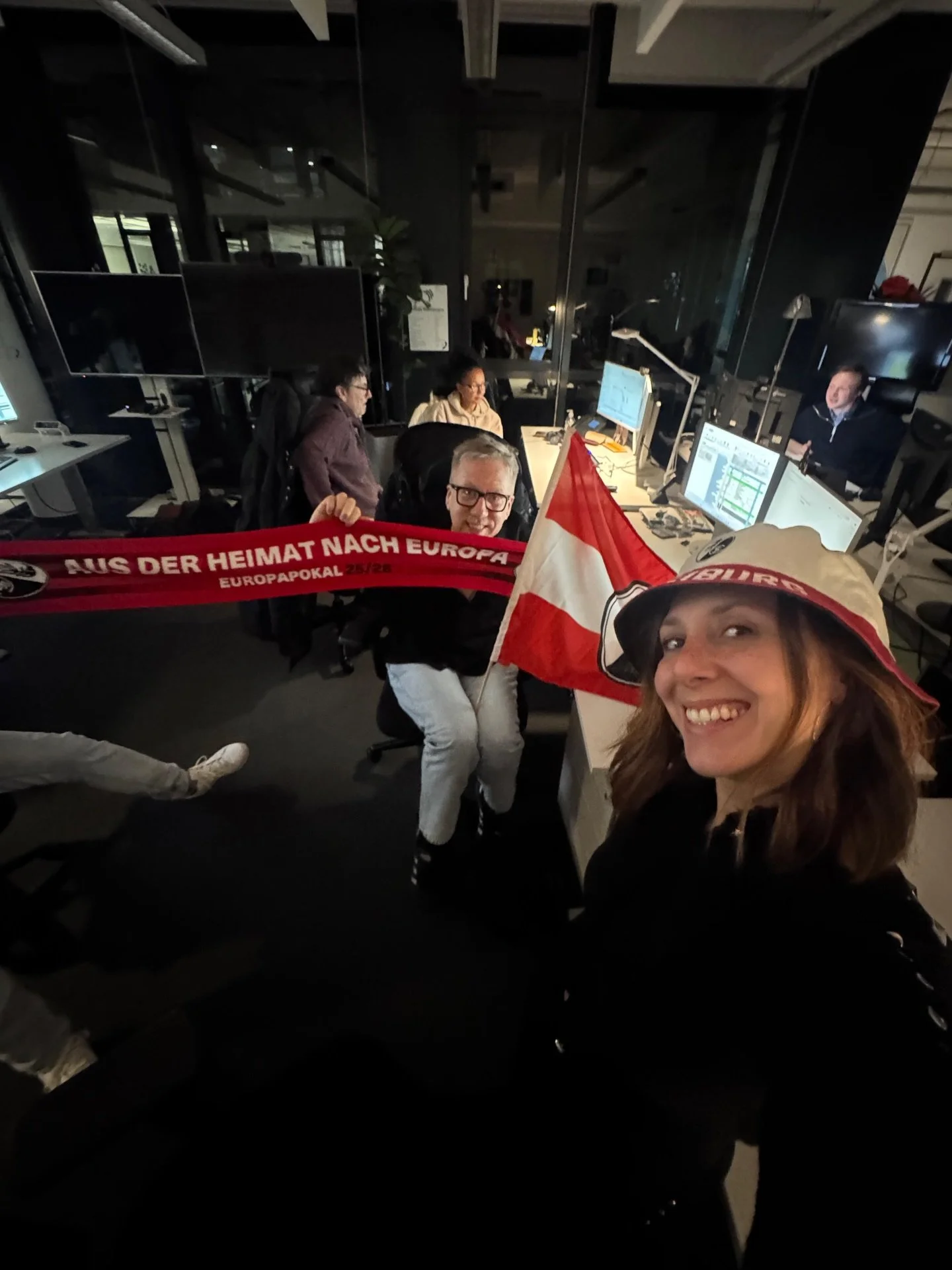 K&ouml;nnte sein, dass wir bei @punkt6.rtl heute (m)einen Verein ein bisschen doller feiern 🥳 @scfreiburg