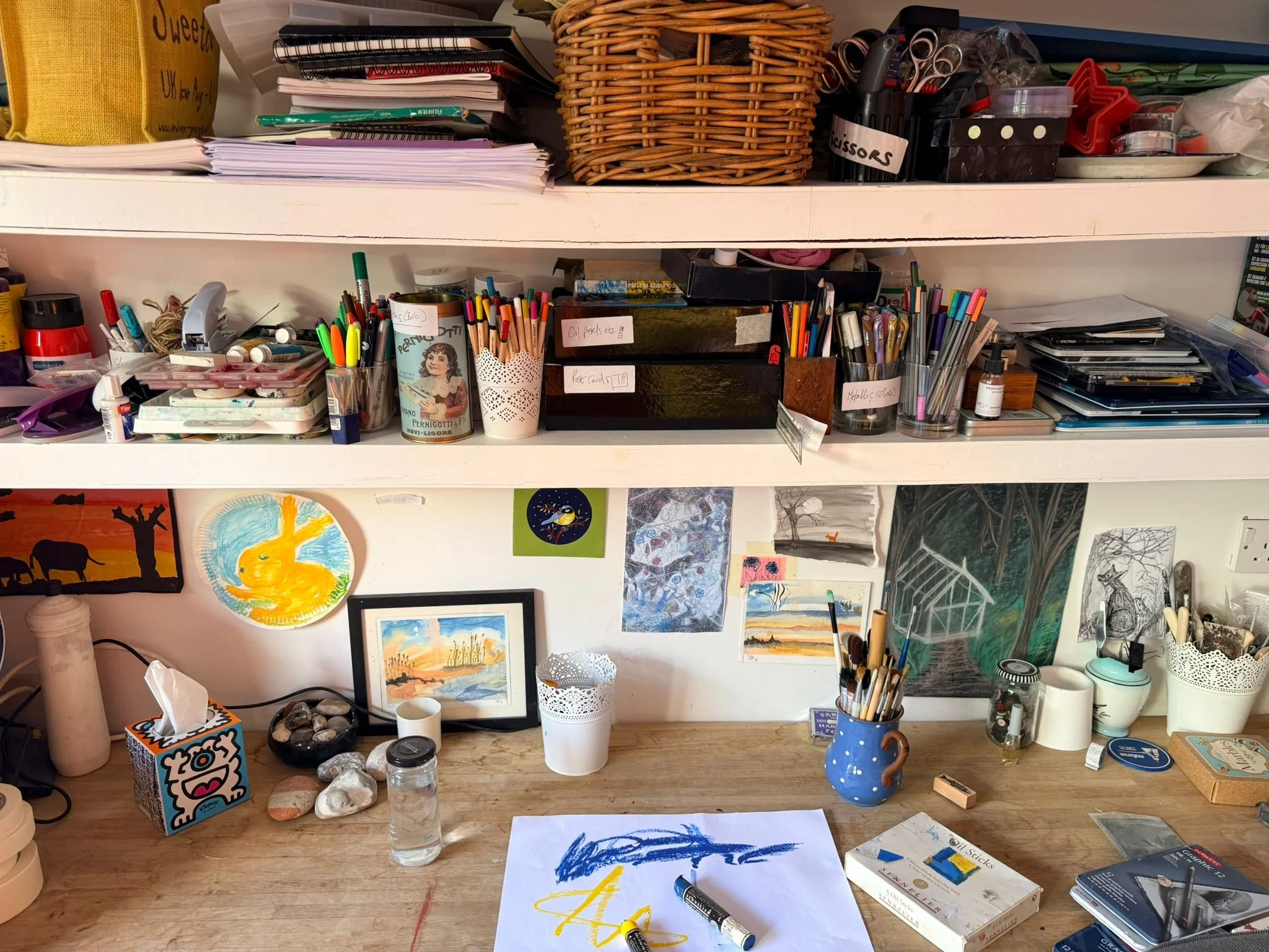 Therapy Room for Art Therapy and EMDR sessions, inside the room