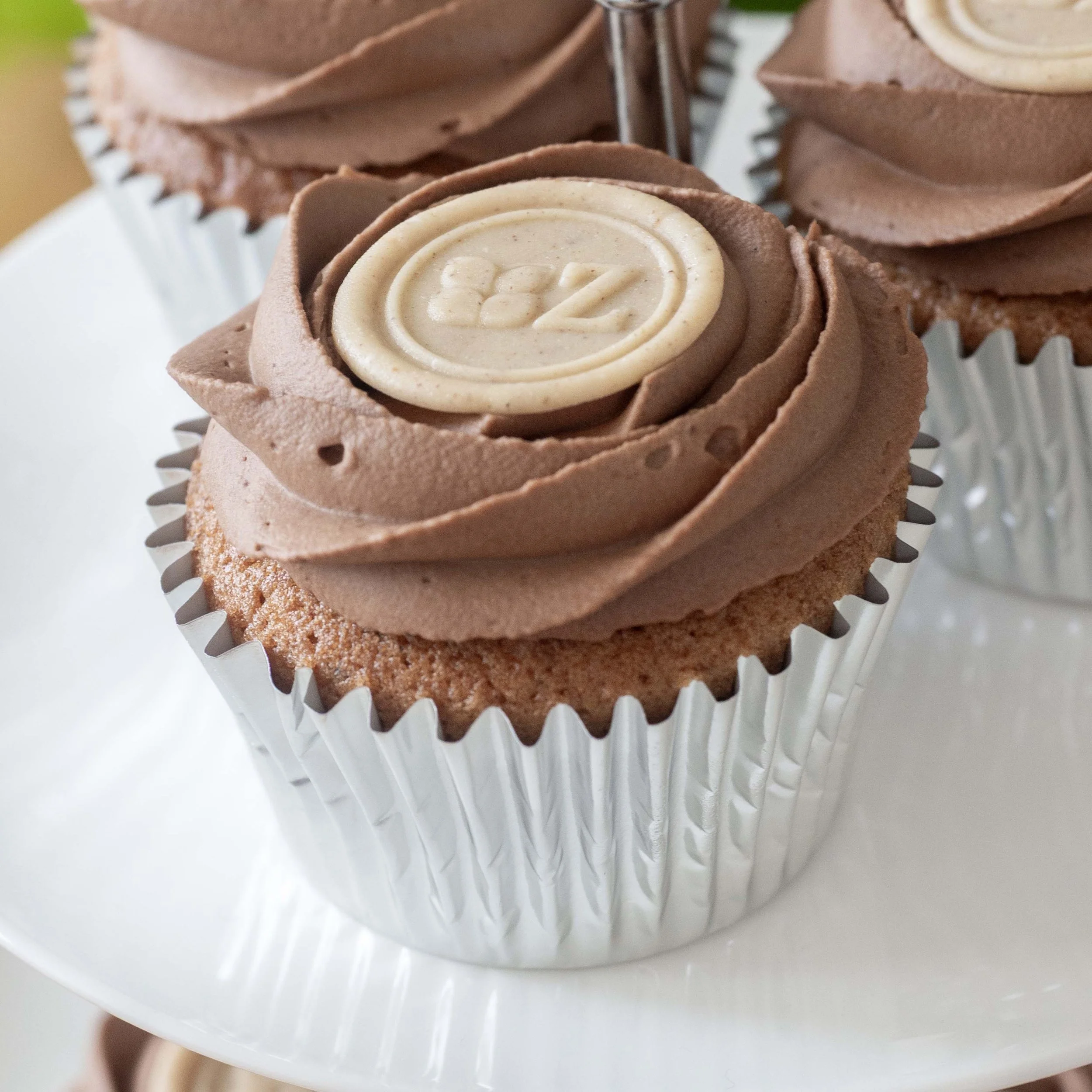 a single speculaas and chocolate cupcake