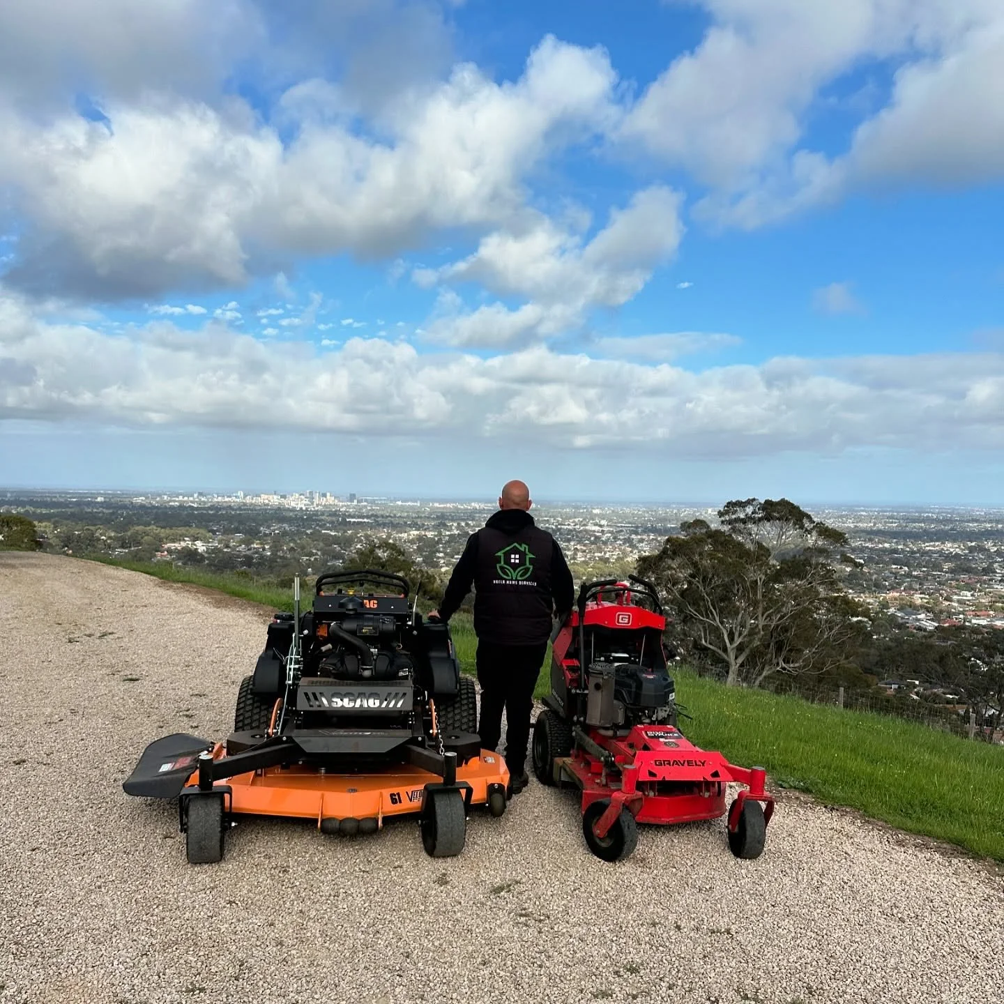 @abelahomeservices 🤝🏽 @stanfordmowerspooraka 

Big shoutout to the team at Stanford Mowers for helping us gear up with the right tools to keep Adelaide lawns and gardens looking their best! 🙌

Their knowledge and service made the whole process smo