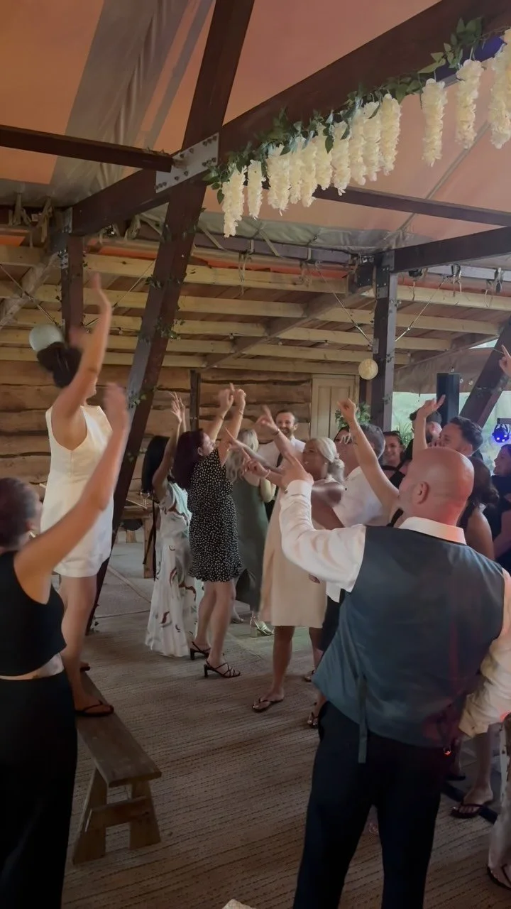 Evening set in full swing for Demi & Luke—these guys did not disappoint! 🪩🥂
From aisle right through to your last dance, we’re able to provide the soundtrack to your special day 🎶
Thank you so much for having us 🫶🏻
📧Livandjoh