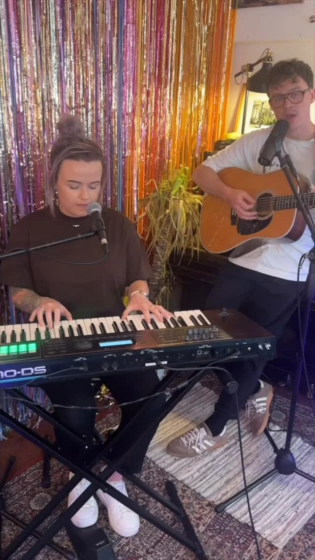 I Will Wait - @mumfordandsons
Enquire for your wedding/special event!✨🥂
📲@livandjohnduo
📧livandjohnduo@gmail.com
#iwillwait #mumfordandsons #folkmusic #cover #acoustic #duo #weddingmusicians #weddingmusic #sunderland #acousticcover @musiccity.u