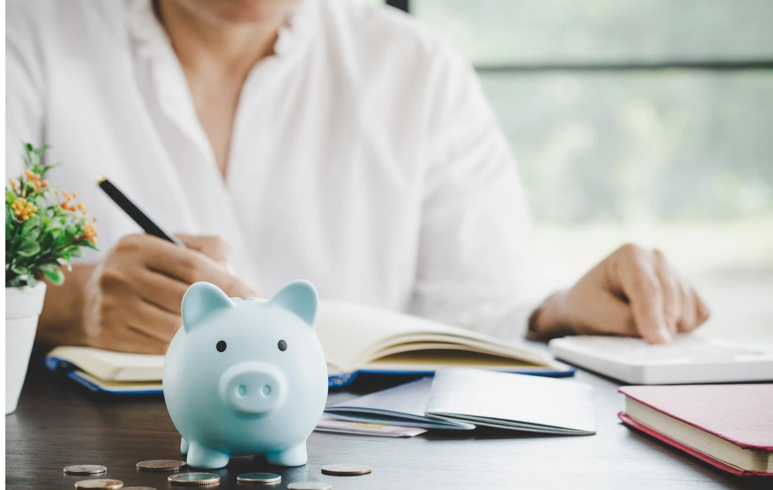 The Midlife Money Checkup: 7 Numbers
Every Woman Over 40 Should Know