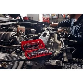 craftsman-v-series-14-inch-drive-metric-6-point-tool-set-38-pieces-cmmt45751v-detail-view-5 Small.jpeg