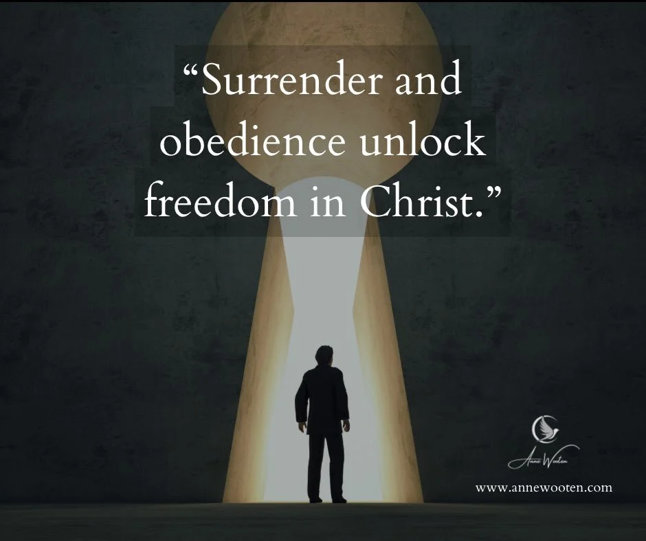 Who do you follow? ✨👣
.
.
.
Some people don&rsquo;t realize they&rsquo;re following anything at all.

They just wake up&hellip;
check the calendar 📅
answer the emails 📩
carry the pressure 💼
meet everyone else&rsquo;s expectations

And call it &ld