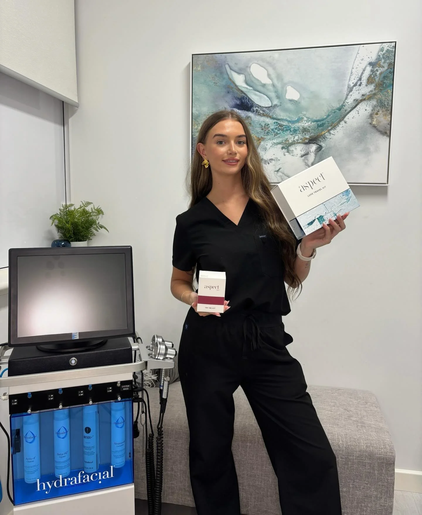 ✨ Now in clinic: HydraFacial ✨

A medical-grade, multi-step facial performed in as little as 30 minutes. HydraFacial deeply cleanses, gently exfoliates, and infuses the skin with antioxidants, peptides, and hyaluronic acid to support long-term skin h