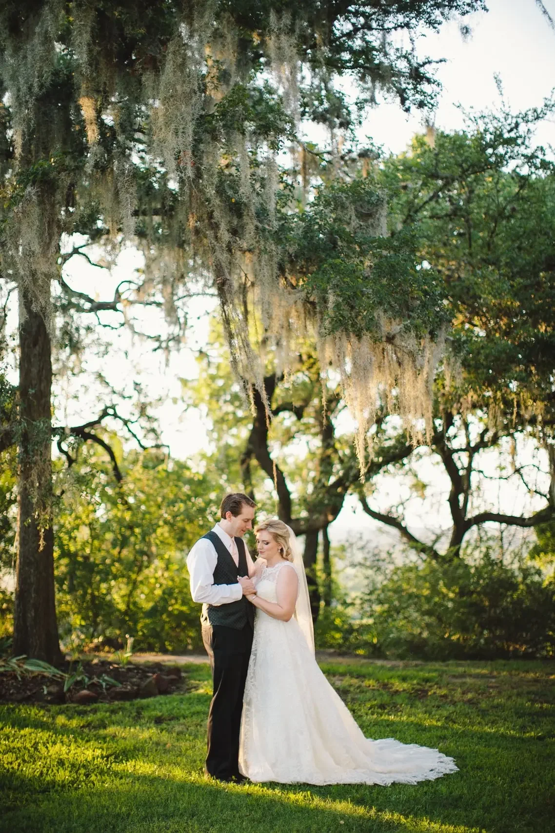 mccaryn-adrian-wedding-0461-outside-moss-tree_51_325240.webp