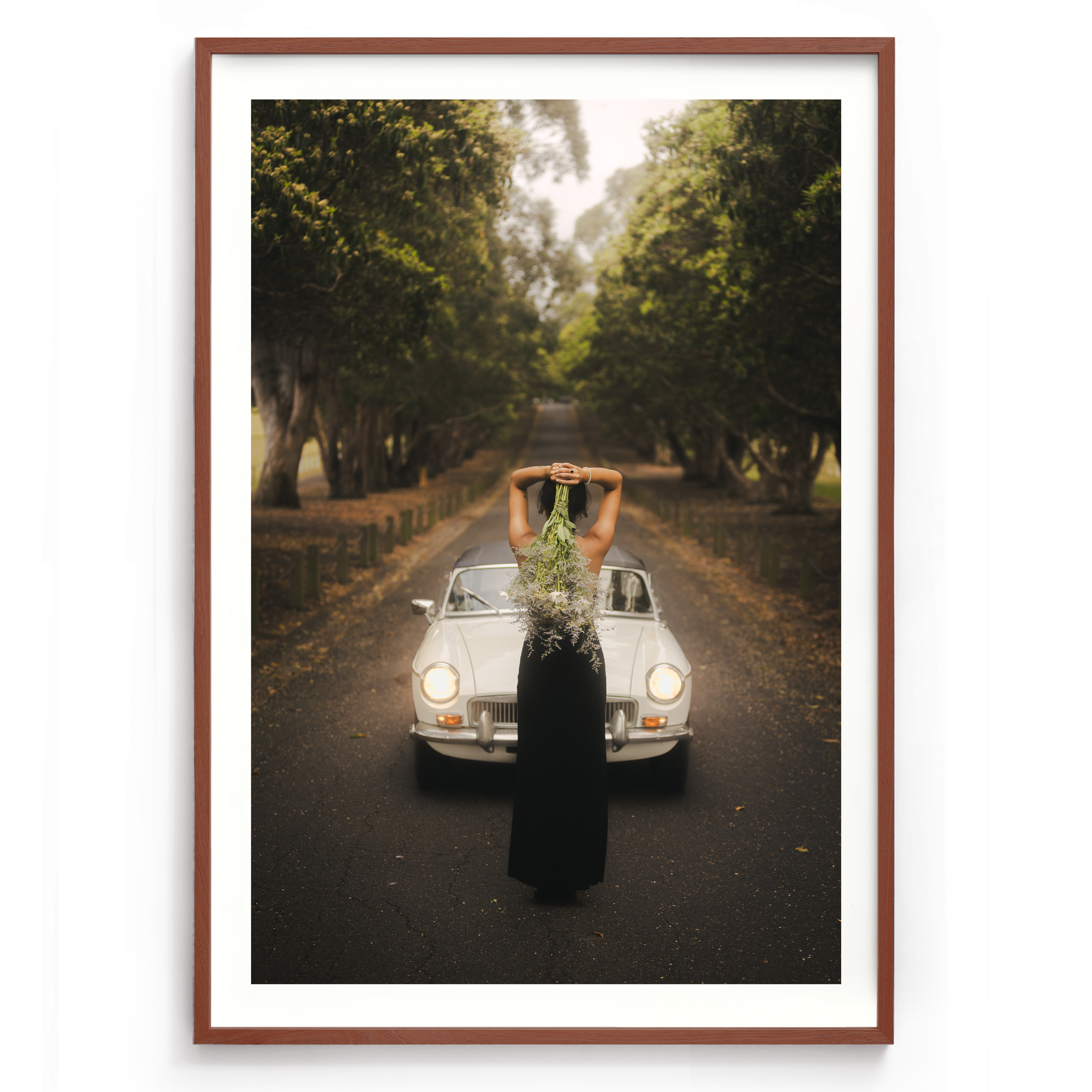 1200x835_Walnut_Bouquet for no one.png