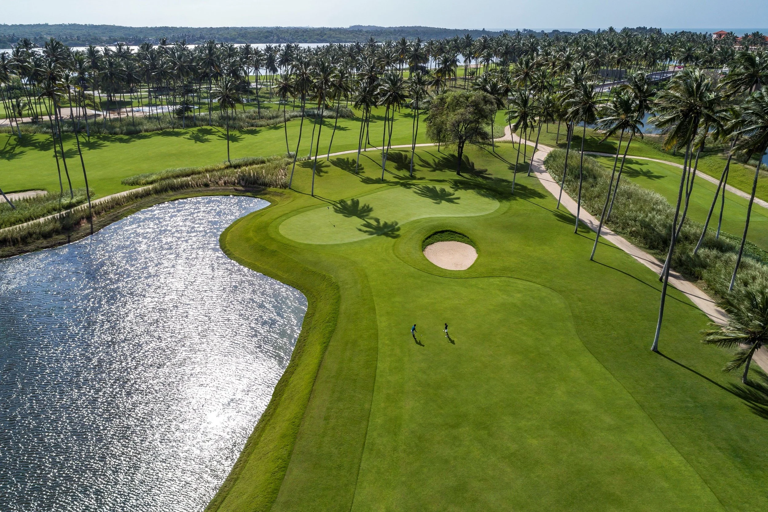 1l. Golf course - aerial.JPG