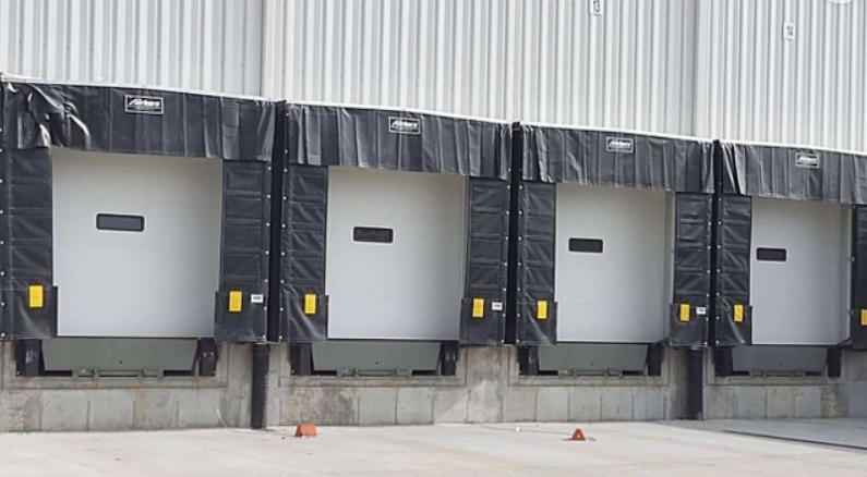 Dock Seals vs. Dock Shelters