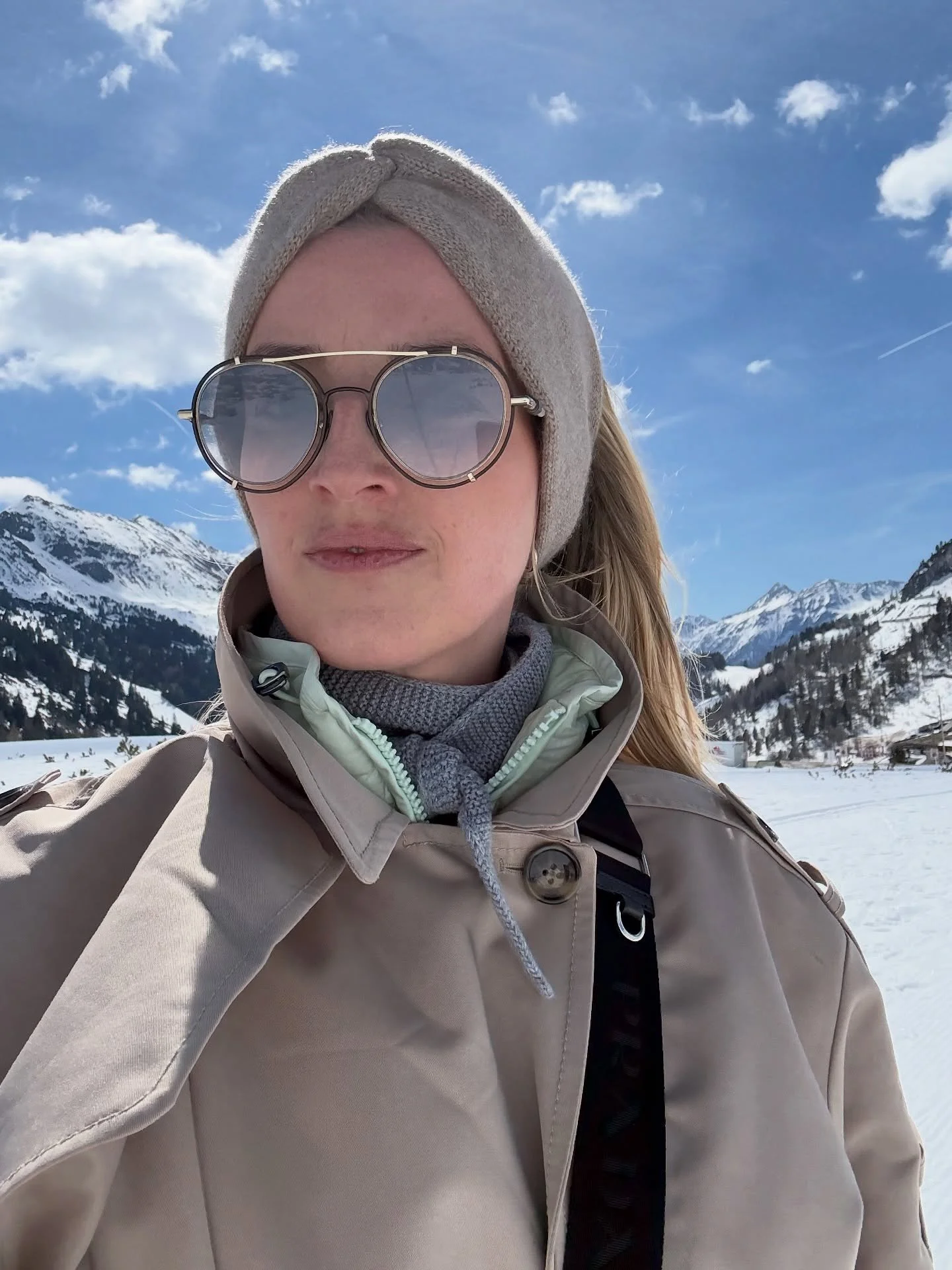 How a week in Salzburg Austria can look like? From snowy alpine surroundings to spring vibes in the city 🤍🌸
Thank me later. Insider tips from slide 1 to 20 🤞🏻
1: walking through Obertauern
2: scenic walk (my fav) on M&ouml;nchsberg in the middle 