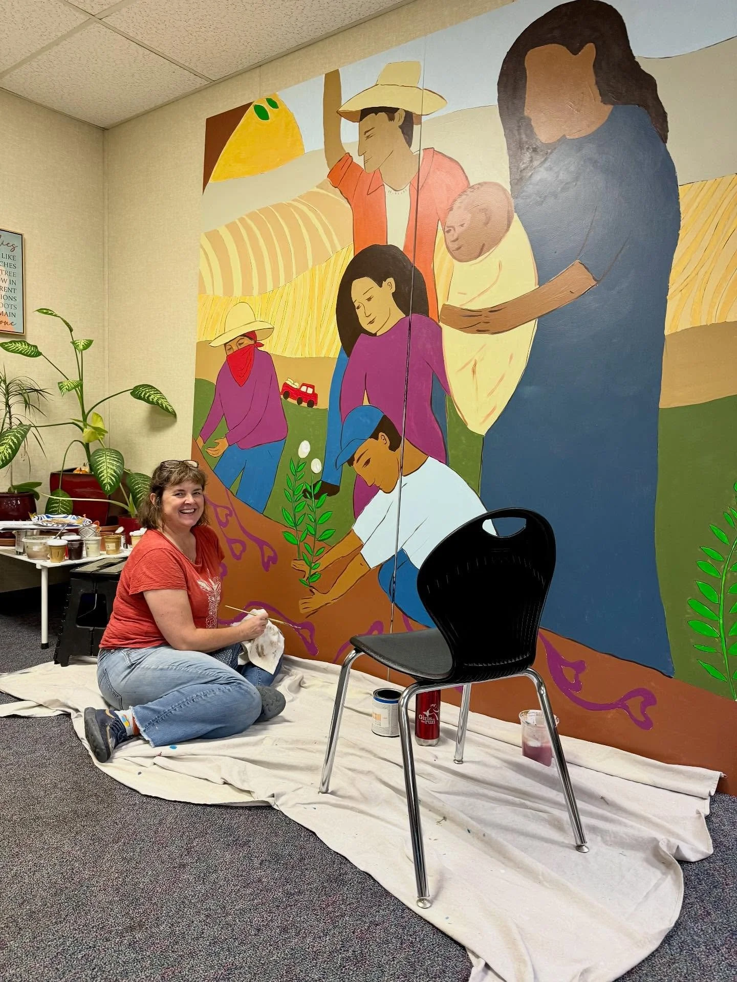 Just back from a few days working in the Central Valley and still thinking about the people I met there.

I went to finish a collaborative painting project with the Coalinga Huron Family Engagement Center (@coalinga_huron_fec), in partnership with @o