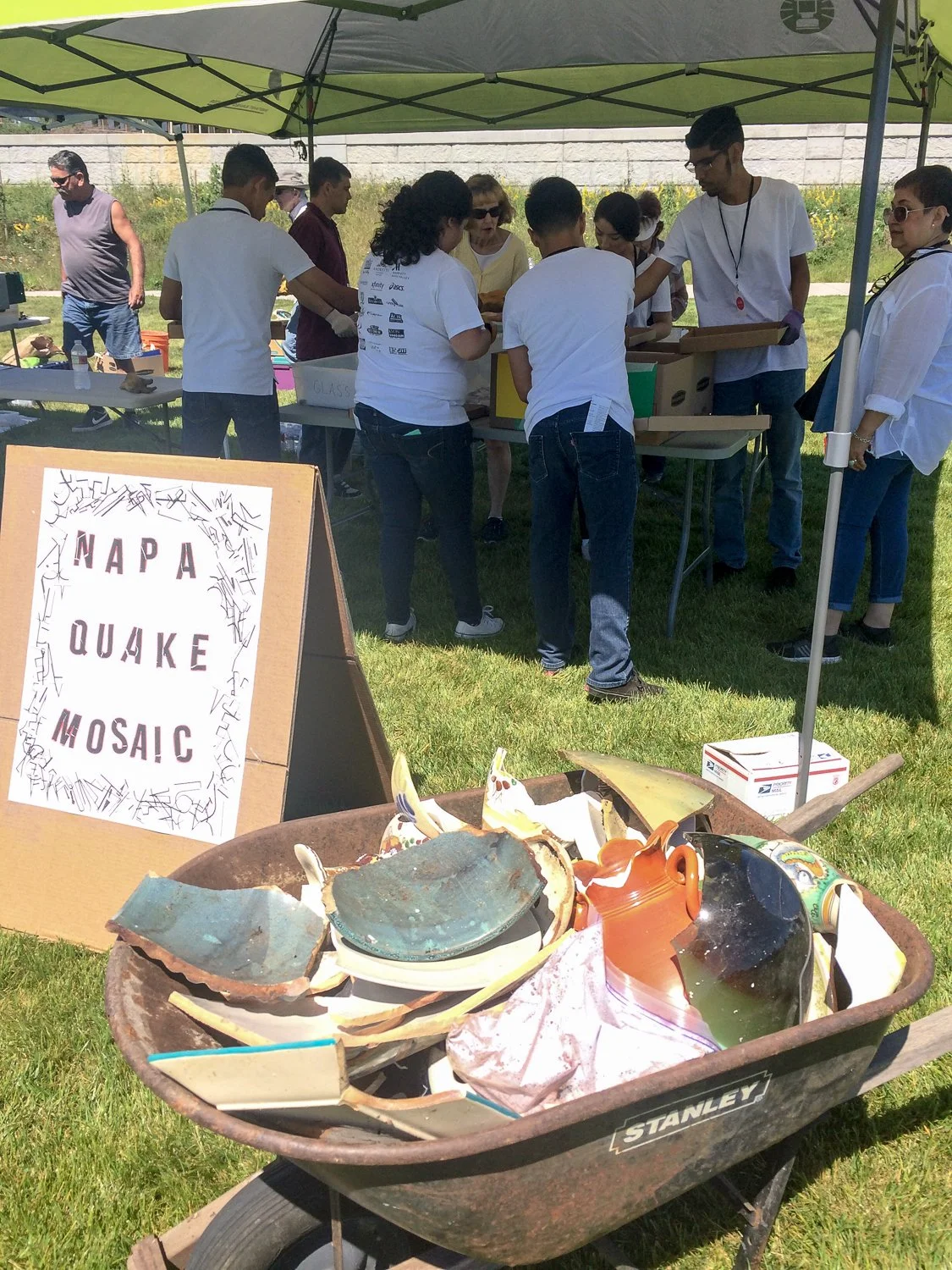 Quake Mosaic: Sort Day at FLOW: Arts at the River