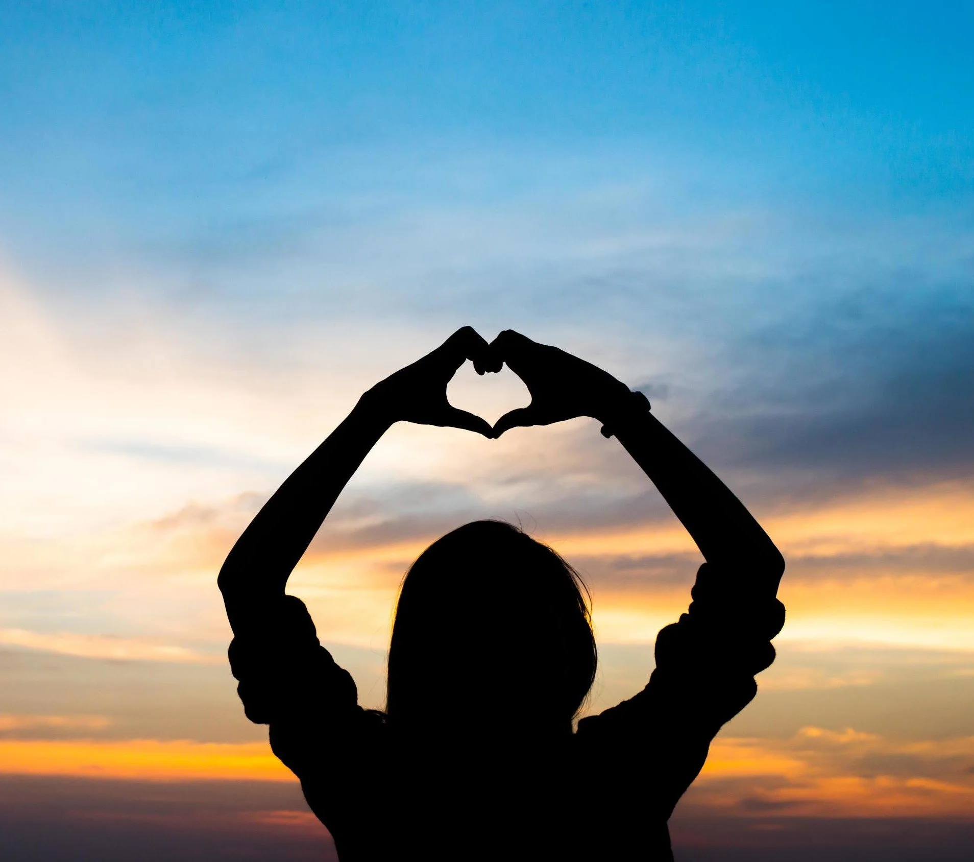 Sunrise Silhouette Heart Woman2.jpg