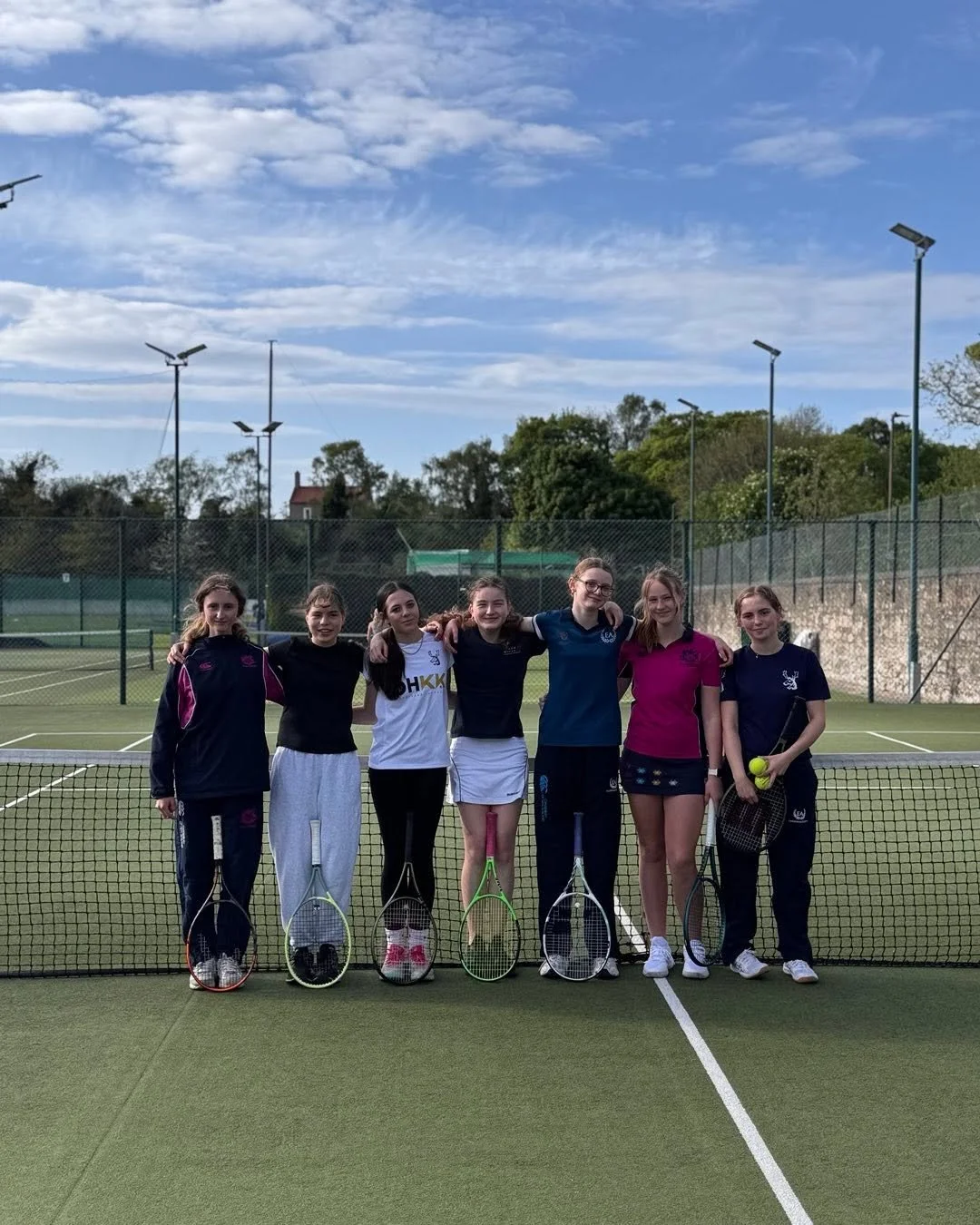 14U-16U’s “squad” photo after a great practice last nightππ
@tennisscotland @lta #tennisscotland #thegrangeclub @bruntsfieldsports @fettes_sport @eostennis