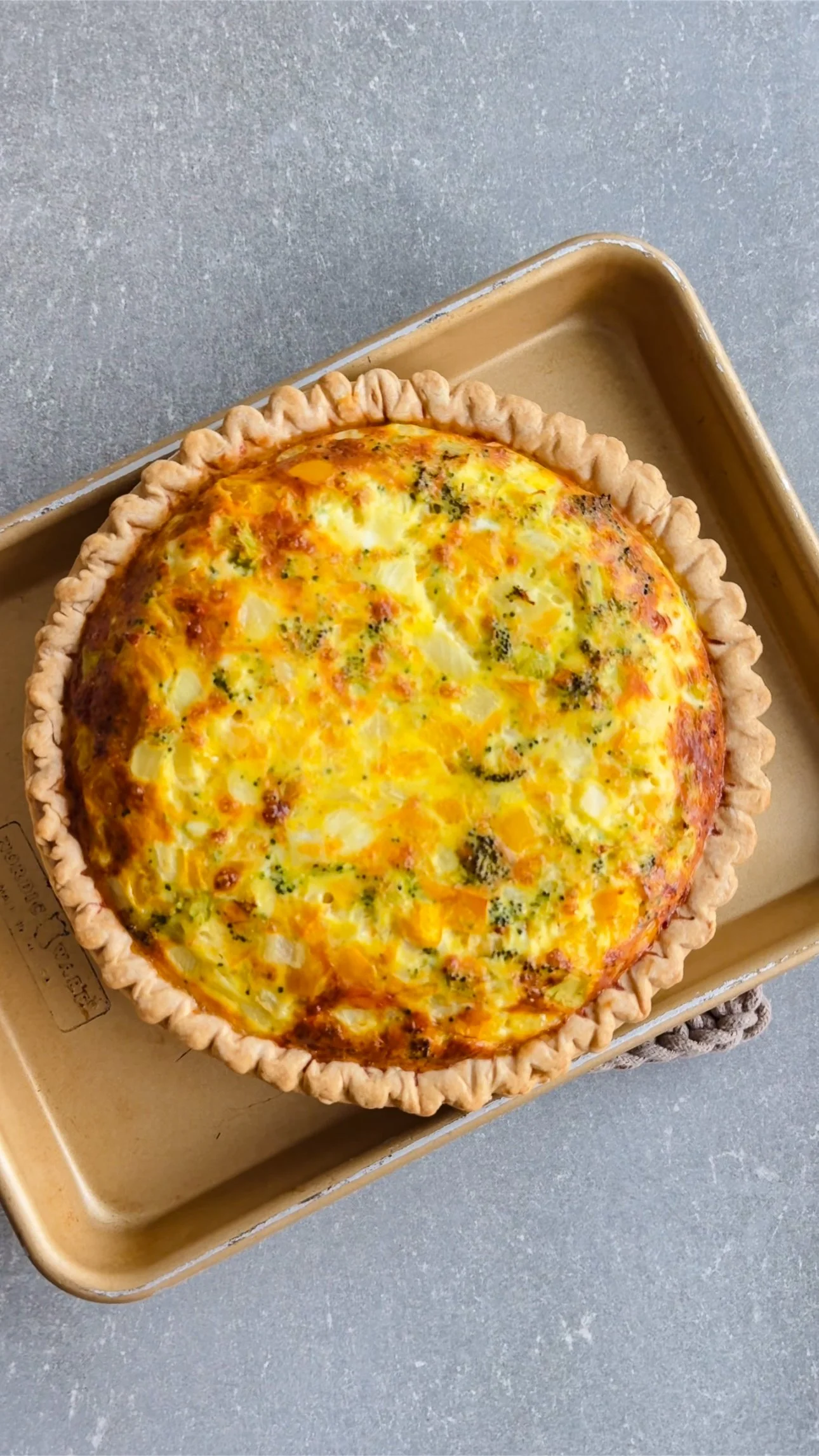 Veggie-Cheddar-Quiche.jpg
