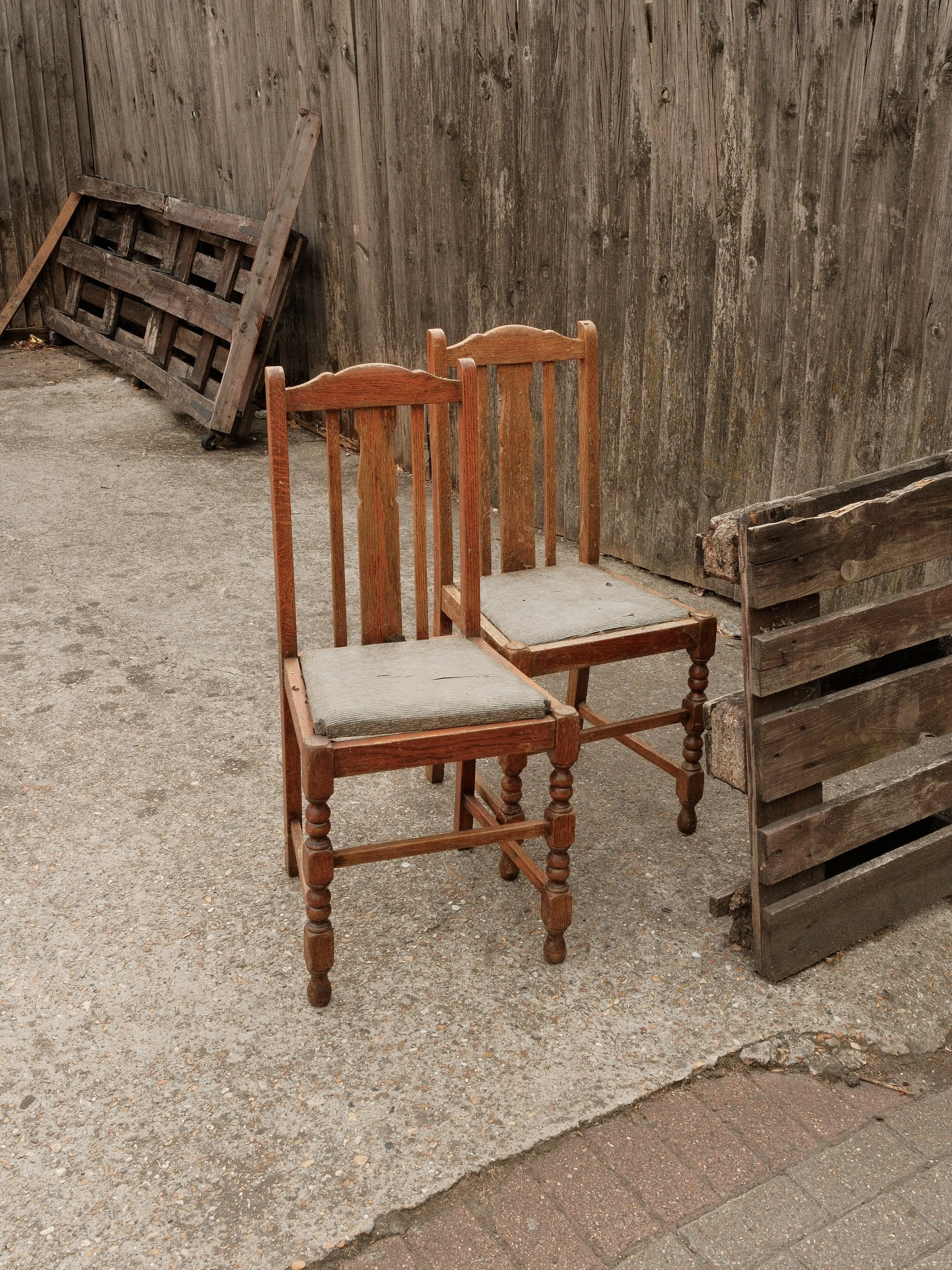 CHAIR_20.jpg