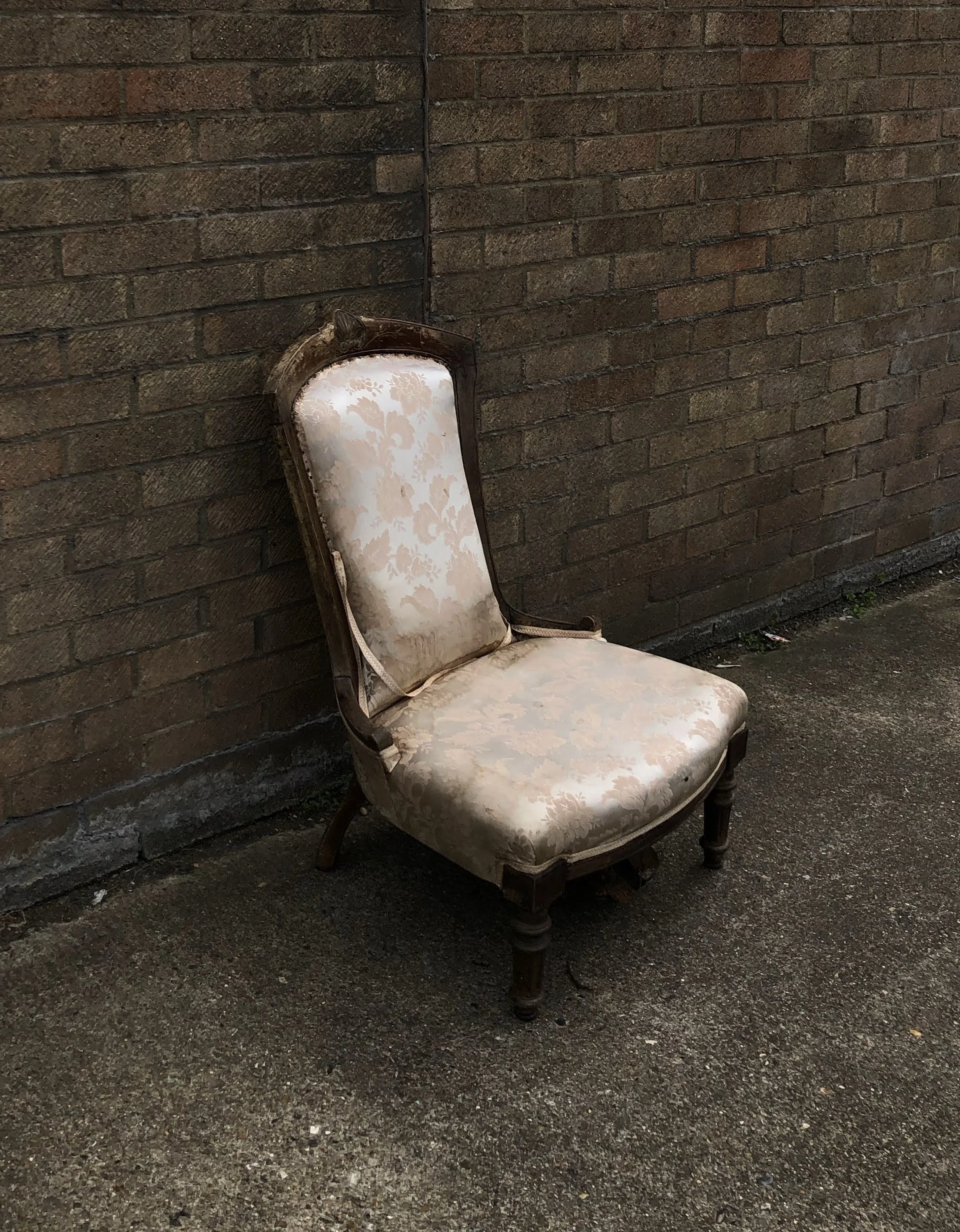 CHAIR_02.jpg
