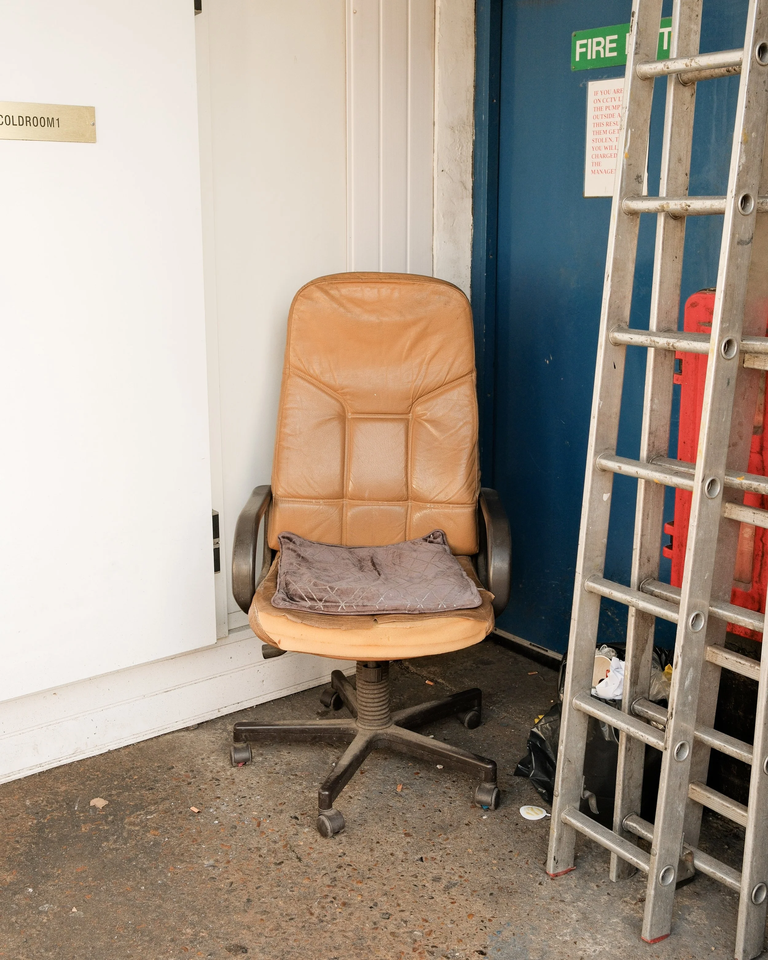 CHAIR_12.jpg