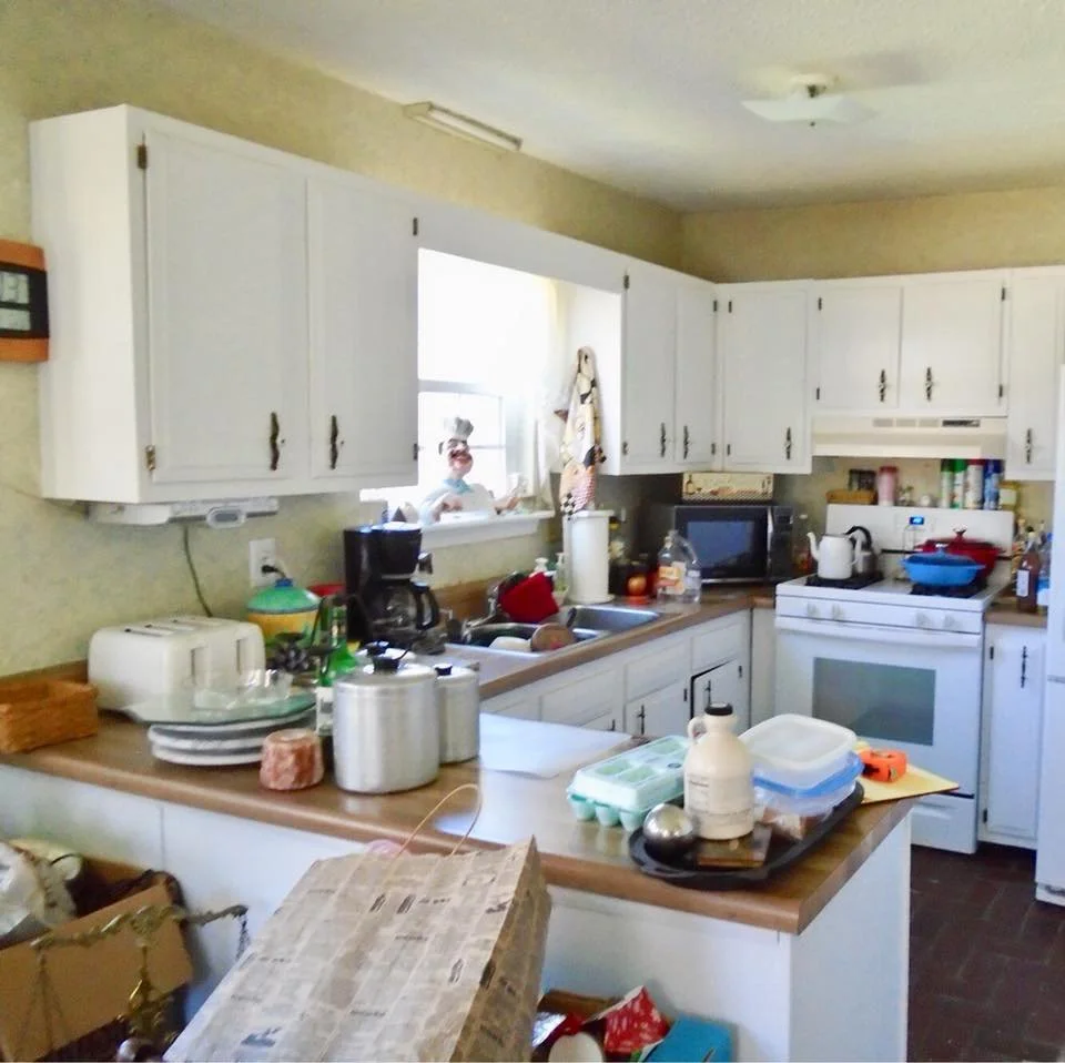 WB Kitchen-before.jpg