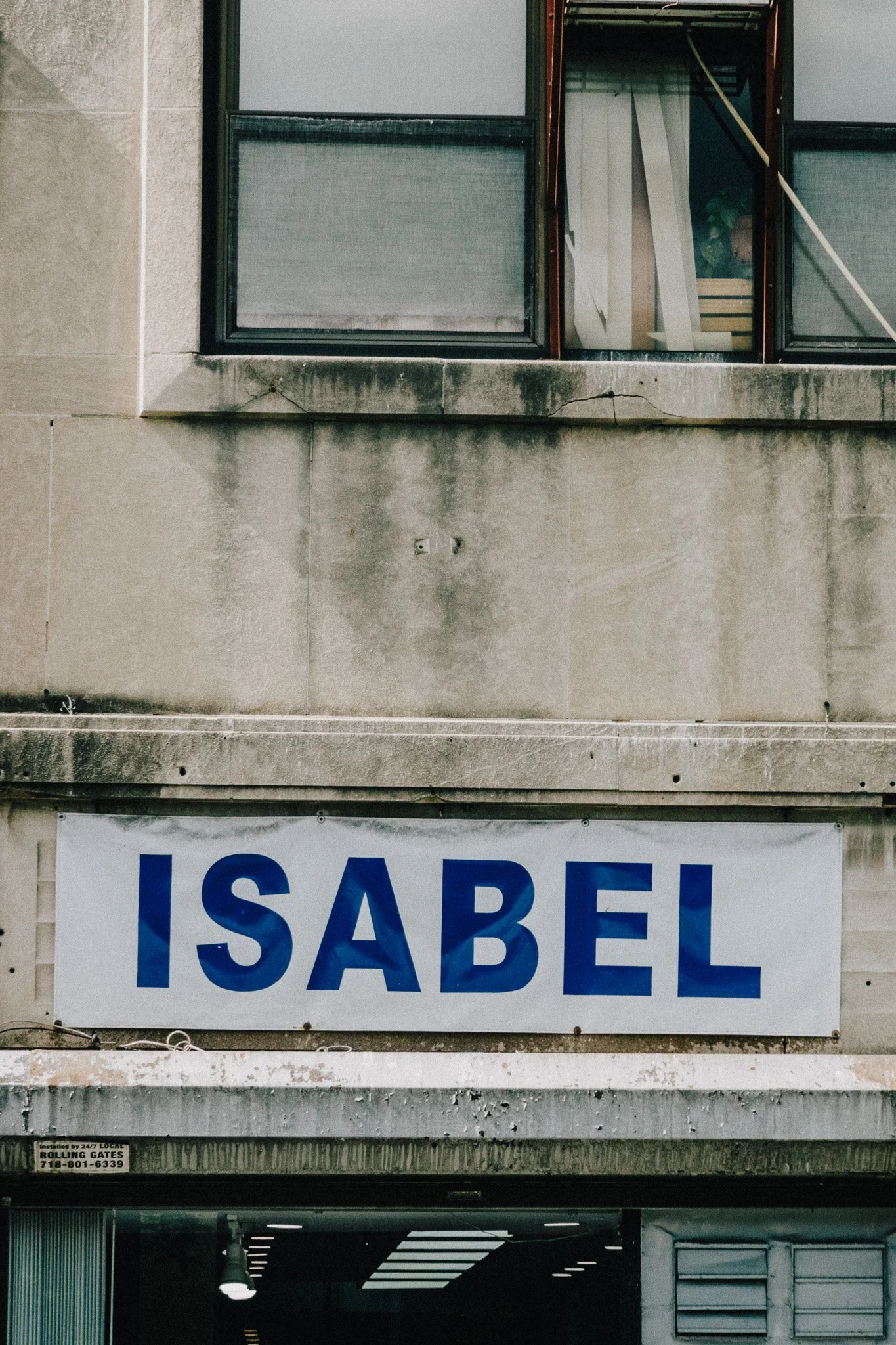 Isabel
