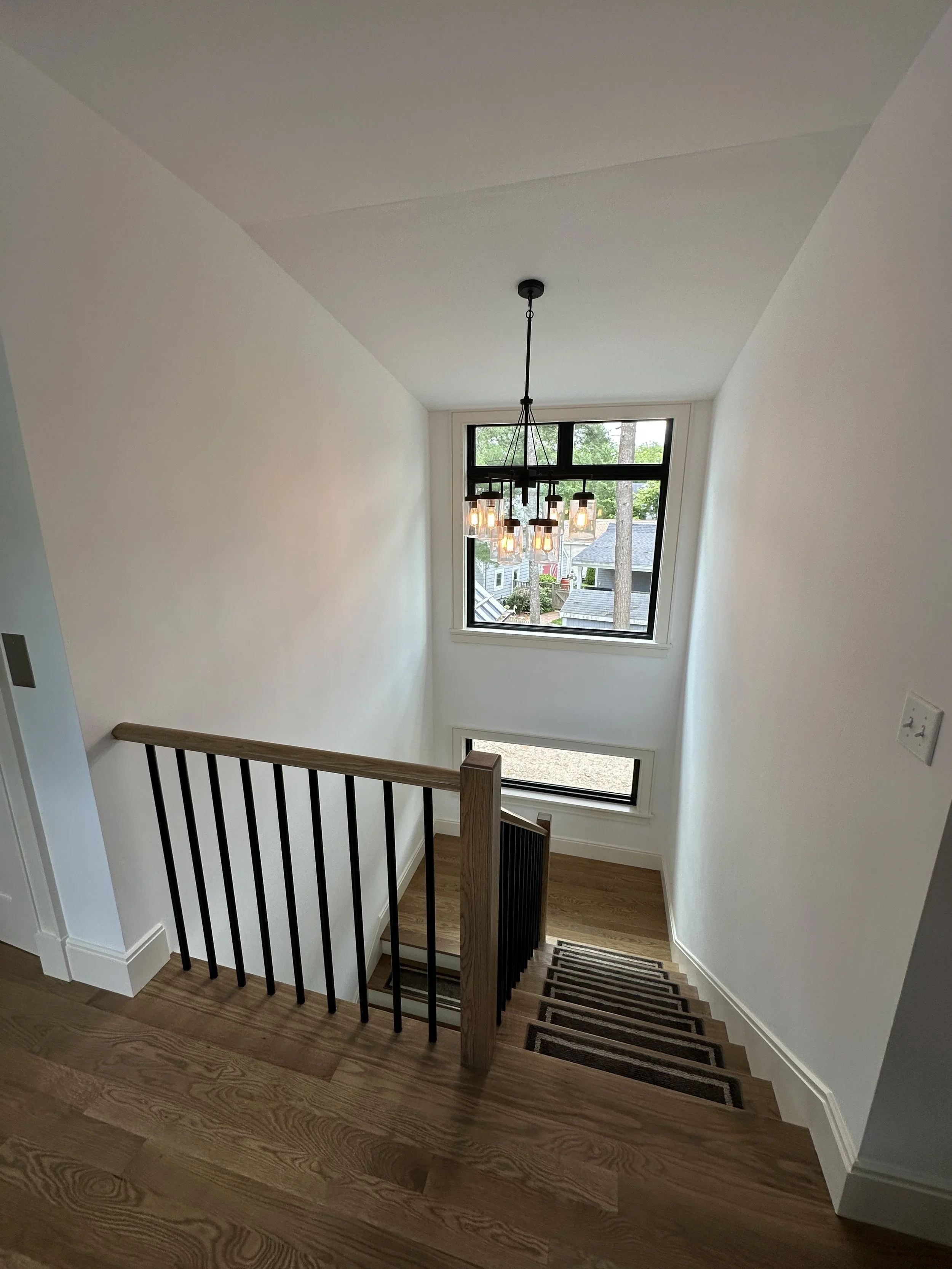 Stow,+MA+Modern+Lakehouse+21.webp