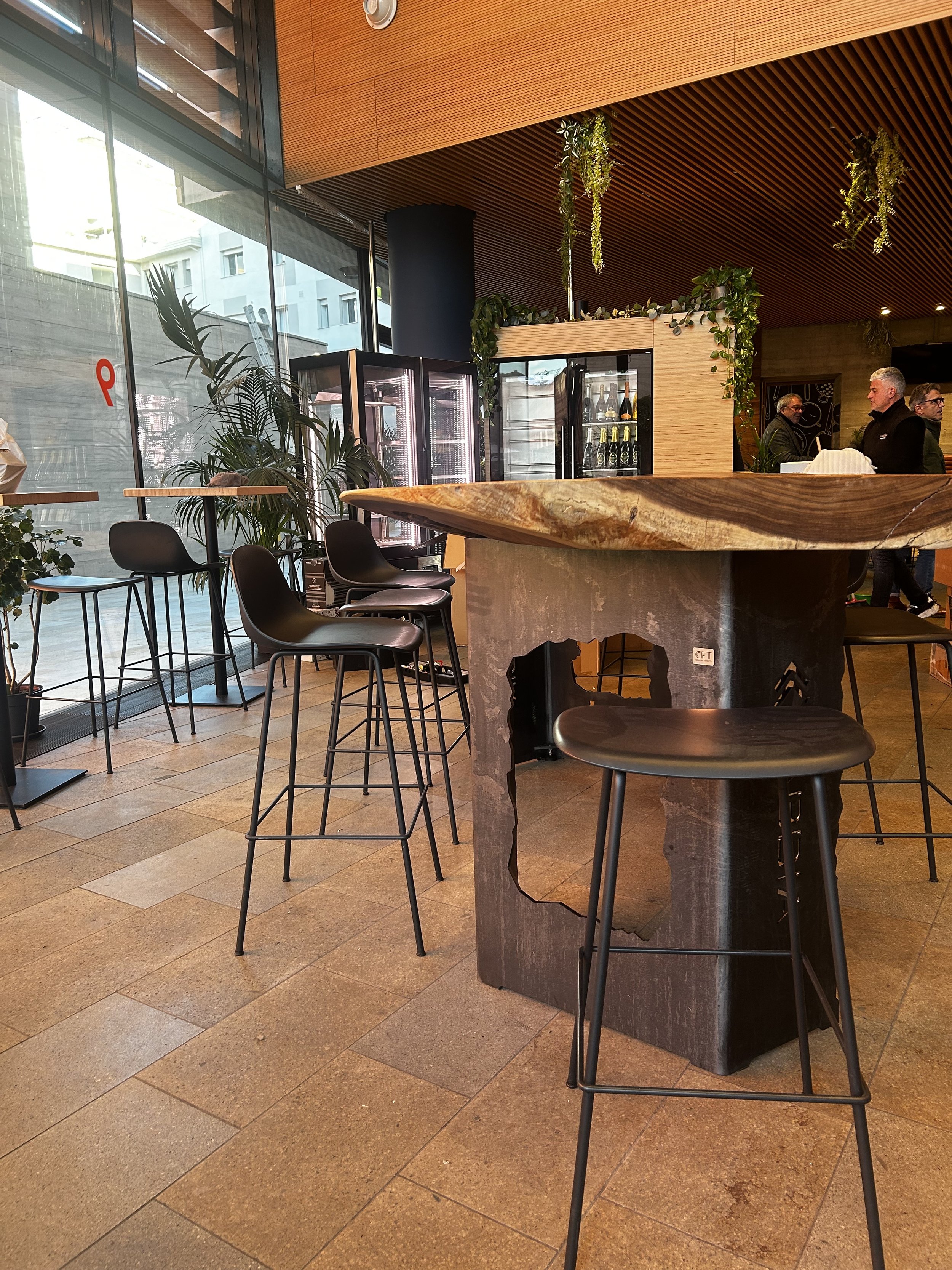 cft_tavolo_bar.jpeg