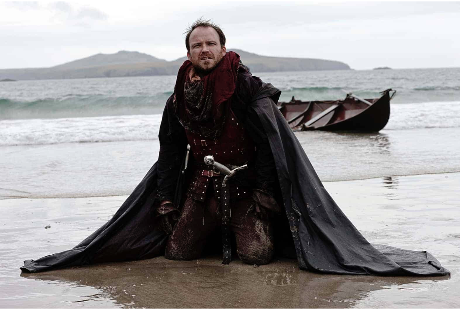 Henry Bolingbroke returns to England's beaches after Richard exiles him.