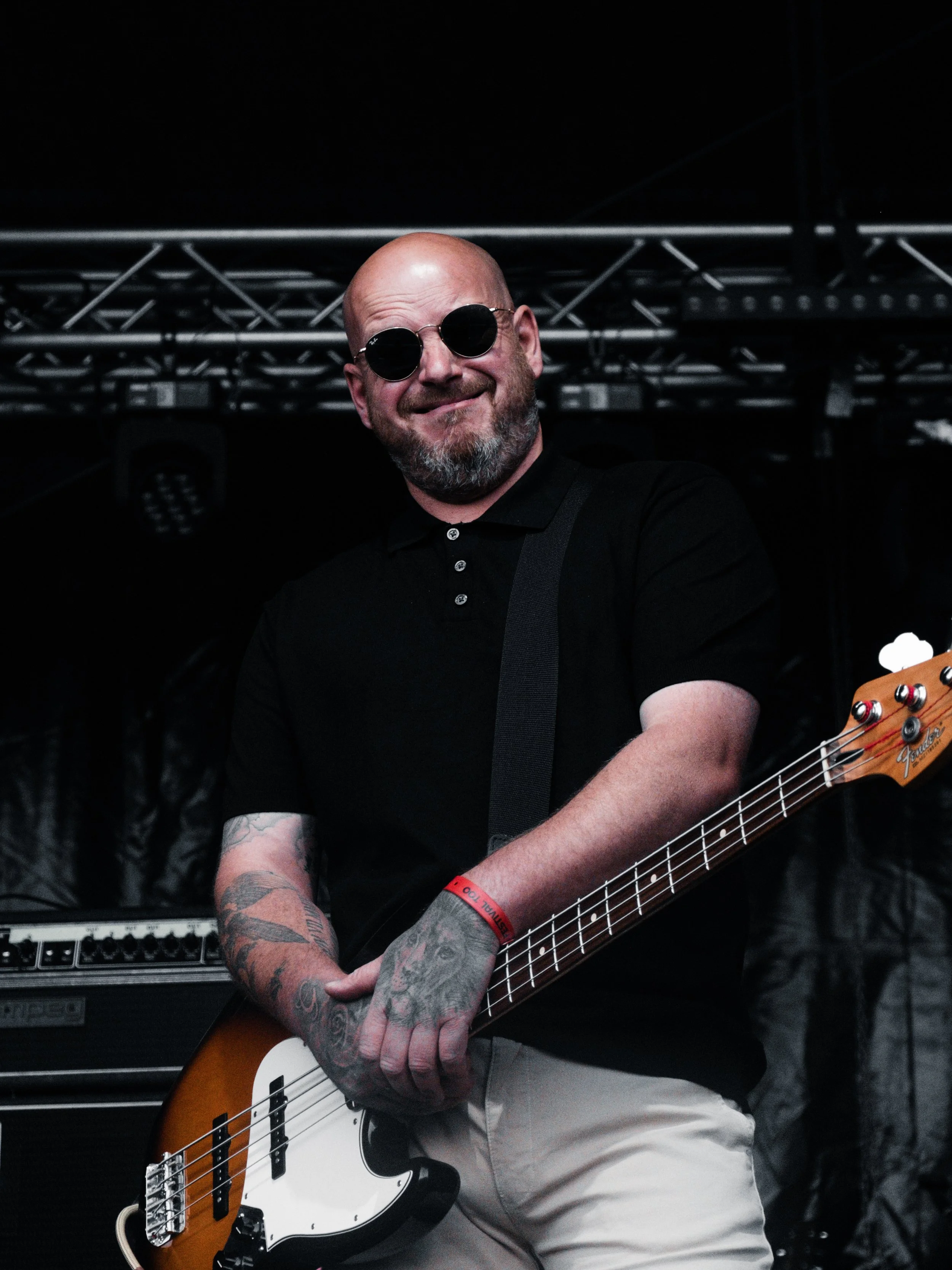 Robert Hammond, bassist fro the 355's playing live at festival too Kings Lynn 