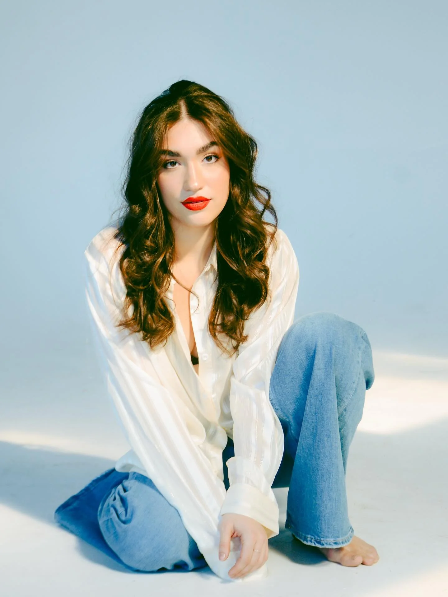 Just in case you forgot what I look like&hellip; 
&bull;
&bull;
📸: the amazing @momentsbymarcella