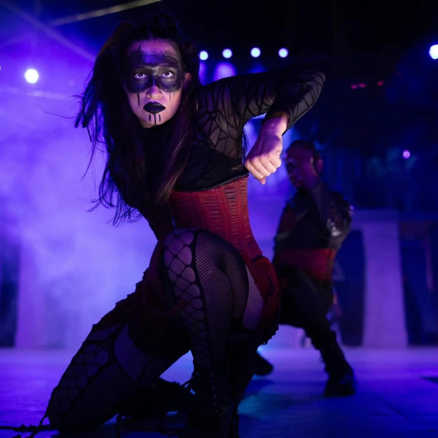 &ldquo;The tortured souls forever doomed to Midnight&rsquo;s Curse&rdquo; 🖤❤️

Midnight&rsquo;s Curse 
@cedarpoint 

Choreographer/Director: @nickrmast87 &amp; @productionshautvol 
Acrobats: @productionshautvol @wu_carlos_ @circusgirl231 
Midnight: 