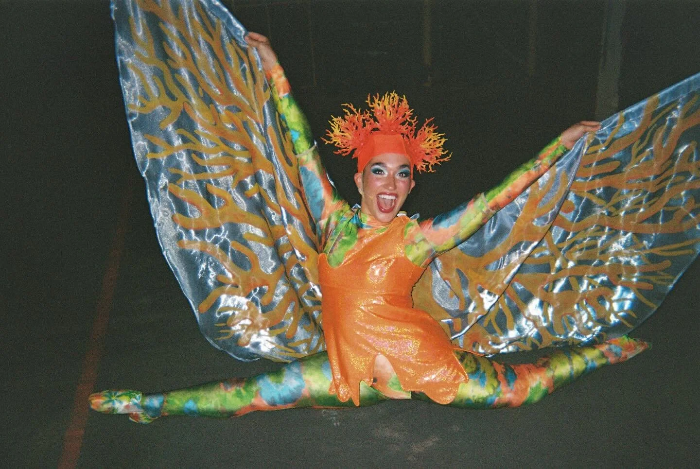 some backstage memories 🎞️

📸: @abby.linderman &lsquo;s disposal camera