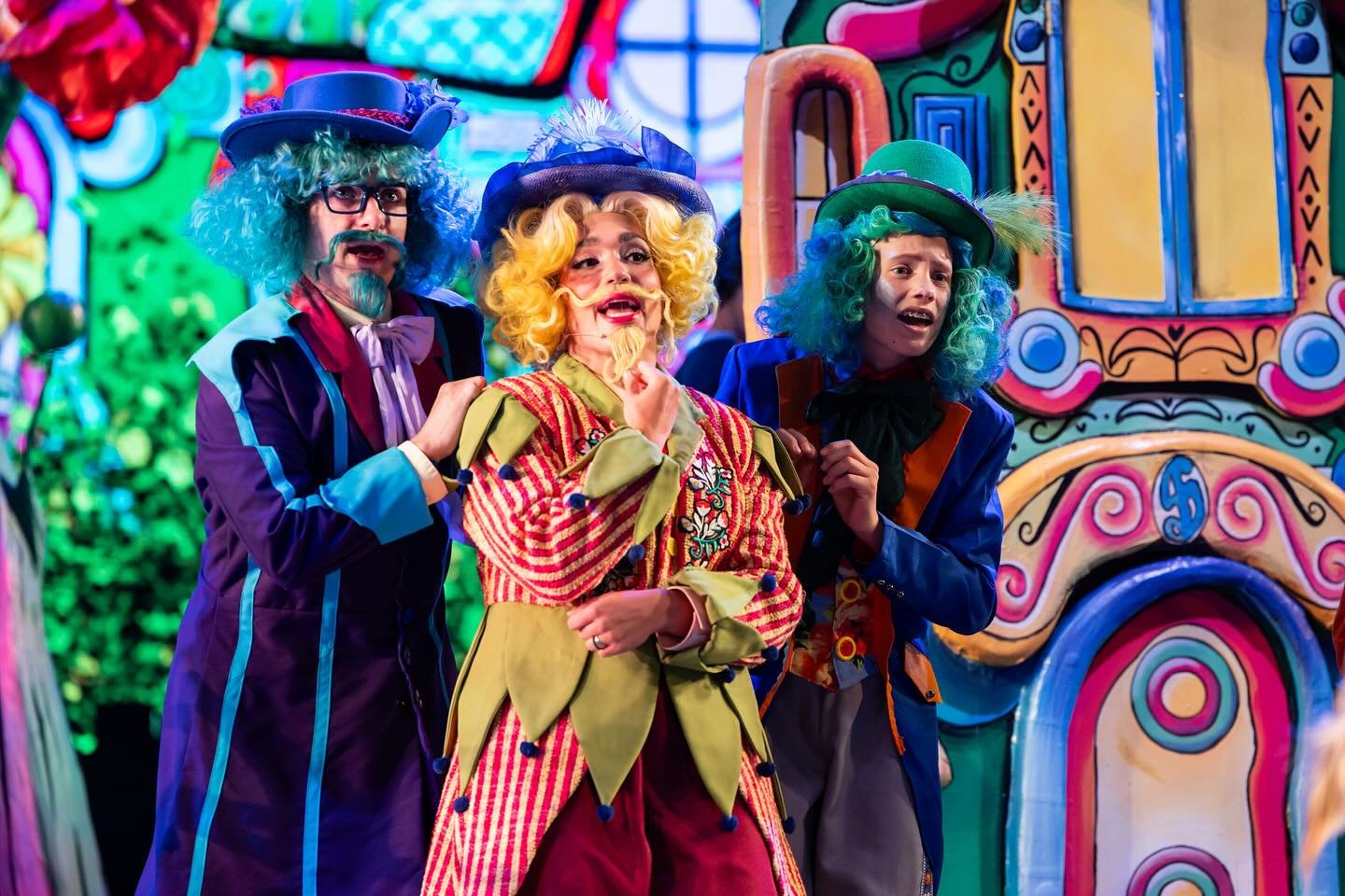 The Wizard of Oz 🌈

Happy closing to this beautiful show! What a joy it was to go over the rainbow. Huebert Fezziwizz out 👨✌️

Tuacahn Amphitheatre: @tuacahn.amp 
Director &amp; Choreographer: @mrheitz &amp; @roby_robbie (&amp; assistant @dancingdu