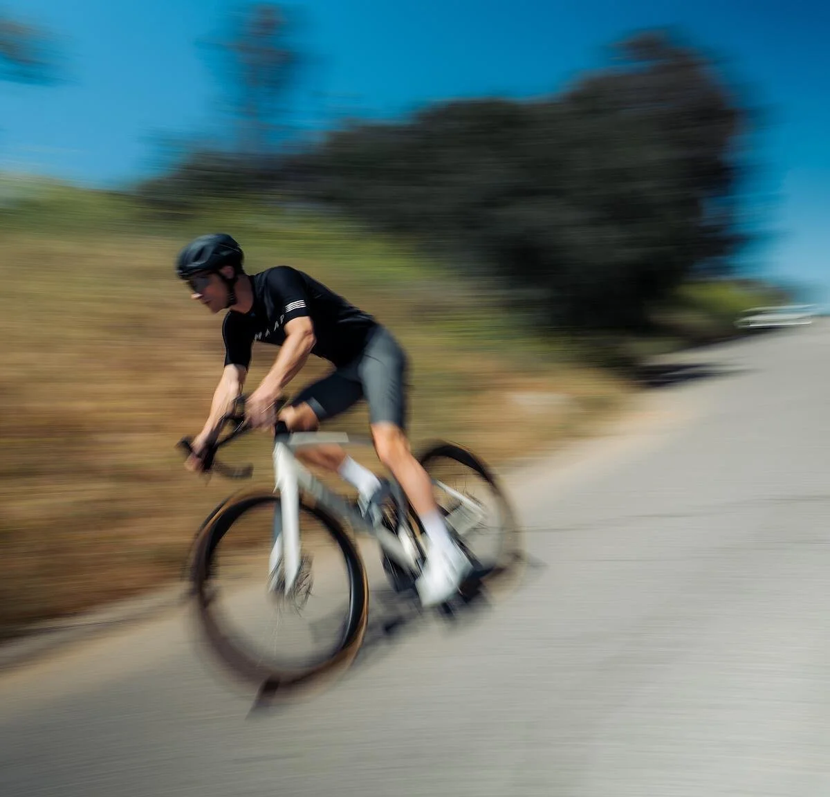 AG1_CostcoLaunch_Lifestyle_Cycling_202506_034.jpg