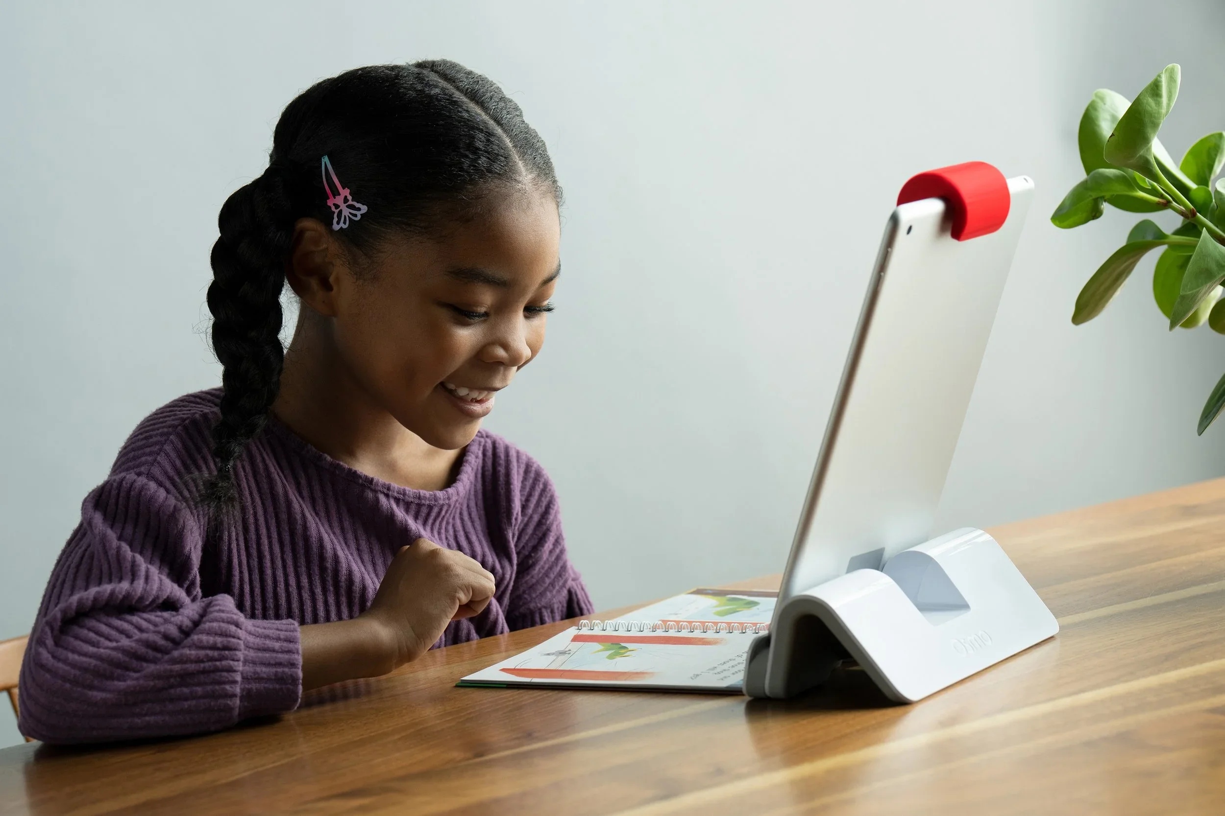 20220429_Osmo_Isa_Reading+Adventure_Emily+Shur_01220-1.webp