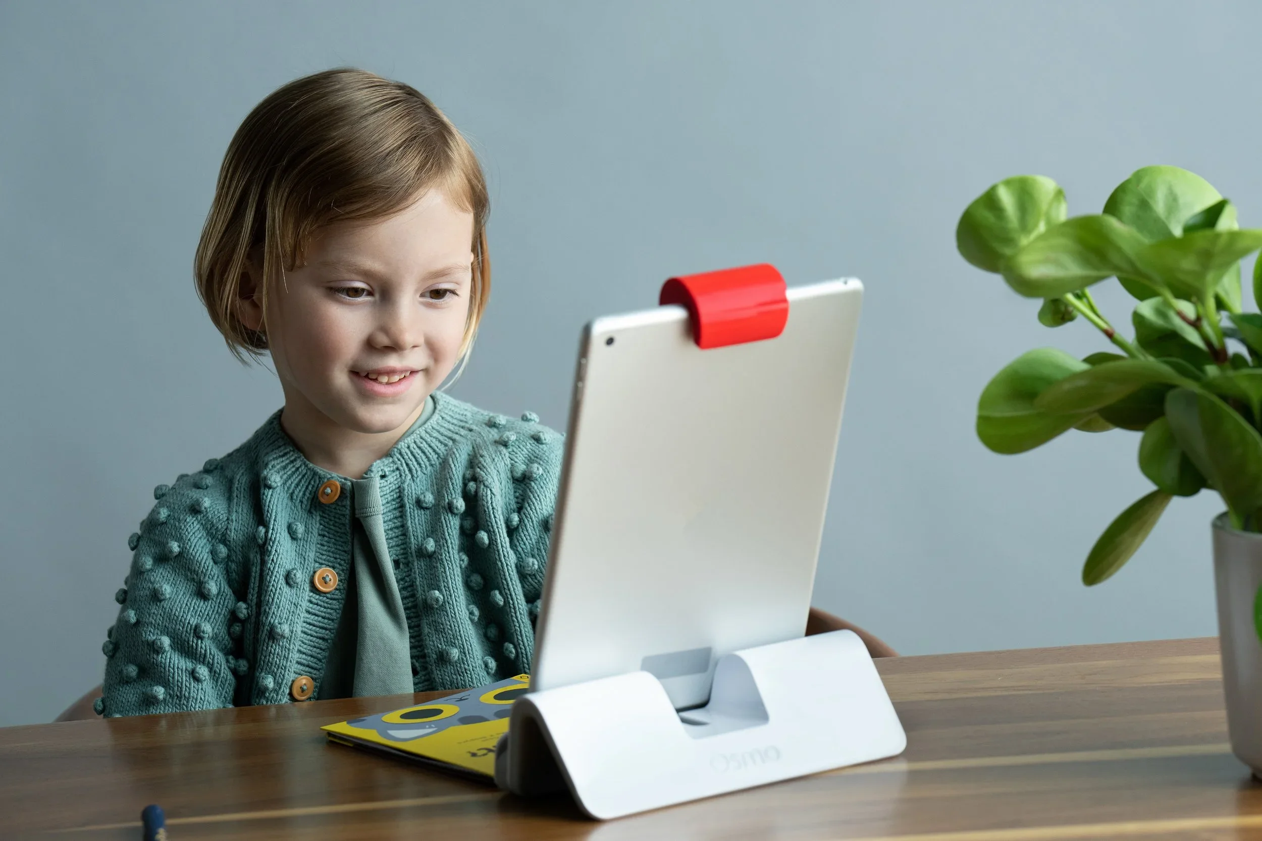 20220429_Osmo_Mallory_Reading+Adventure_Emily+Shur_00827-1.webp