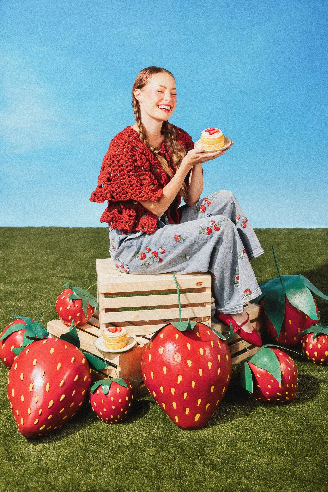 StrawberryCampaign_2025_3_WEBSIZE.jpg