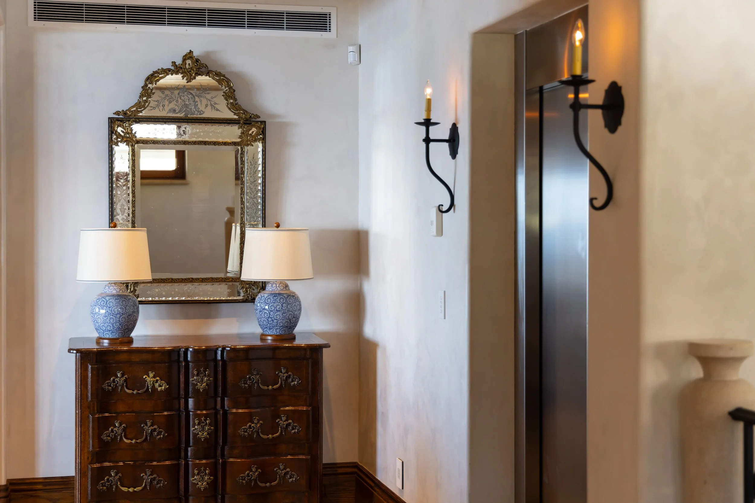 Main House-119.jpg