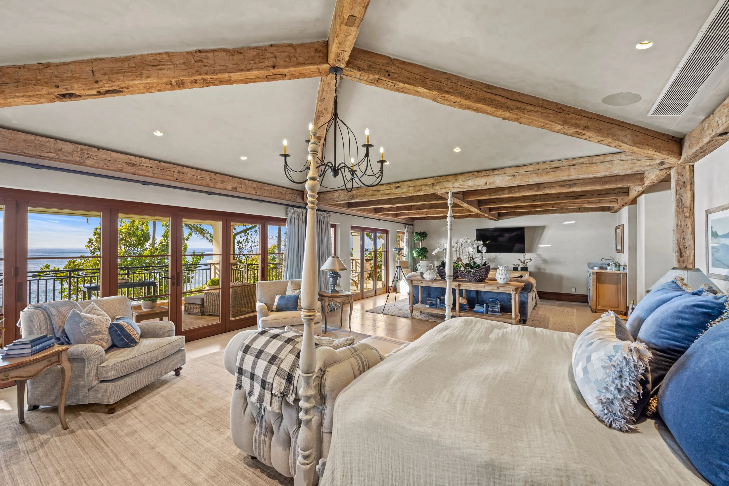 Main House-131.jpg