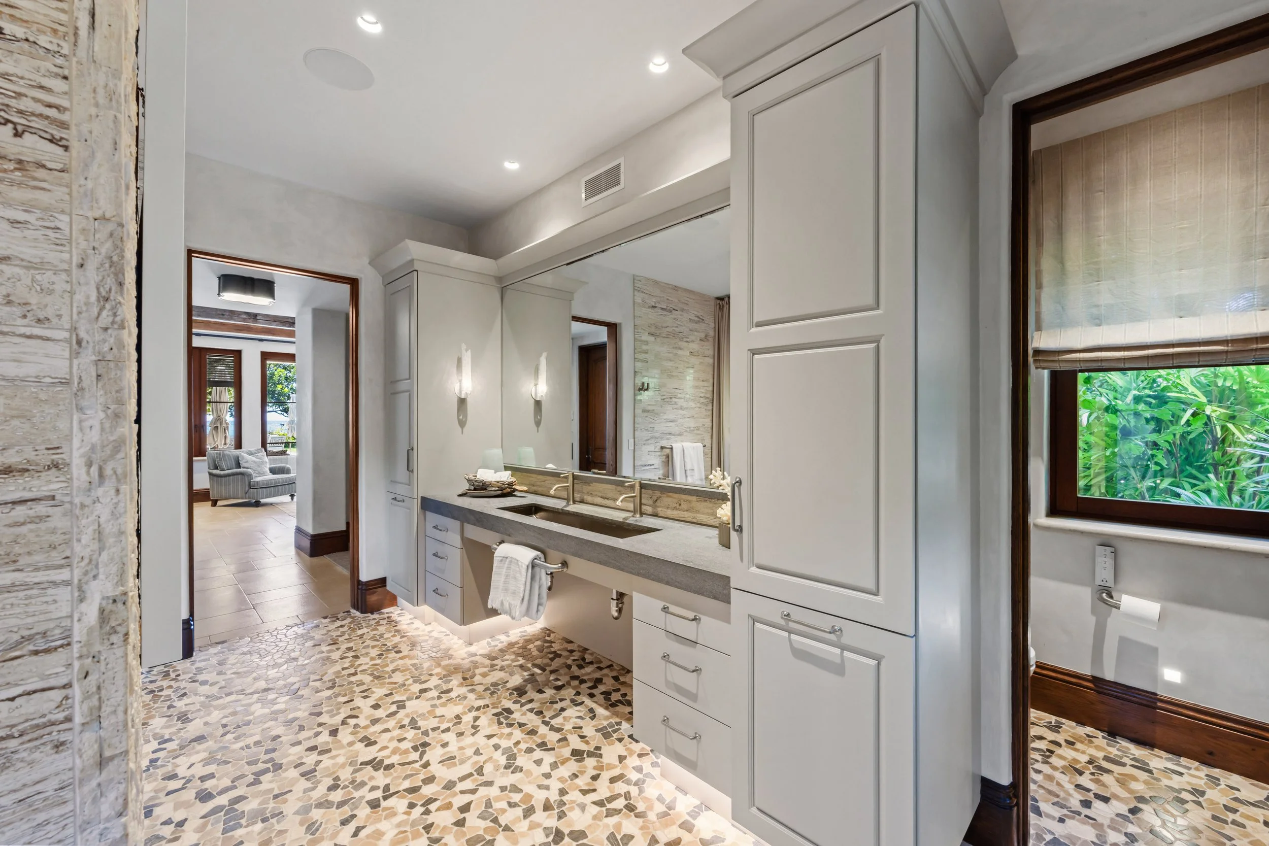 Guest House 2-37.jpg