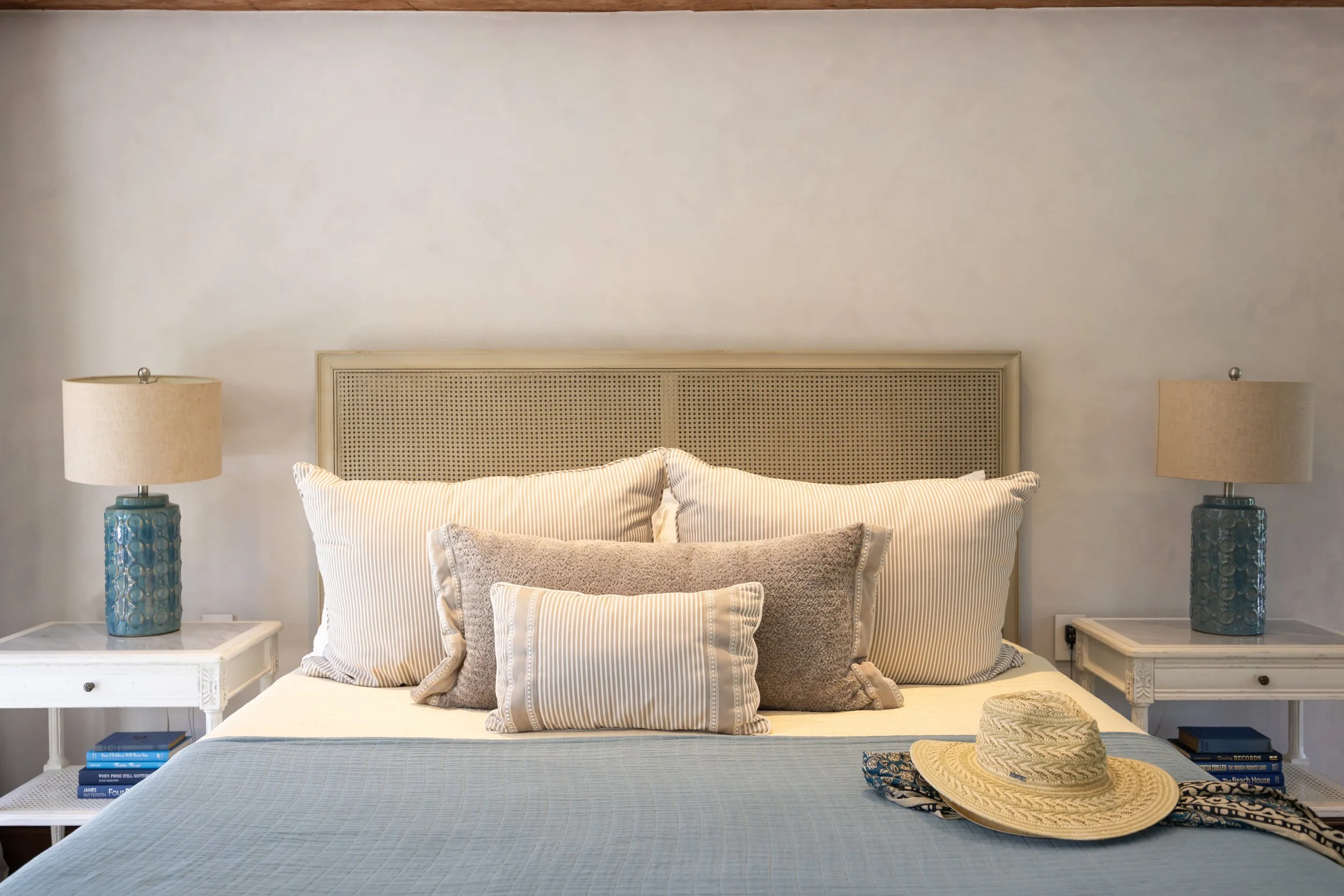 Guest House 2-24.jpg