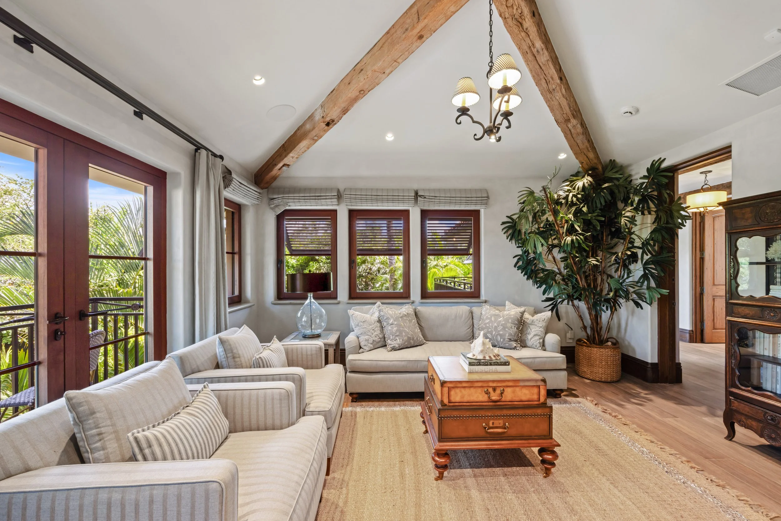 Guest House 2-10.jpg