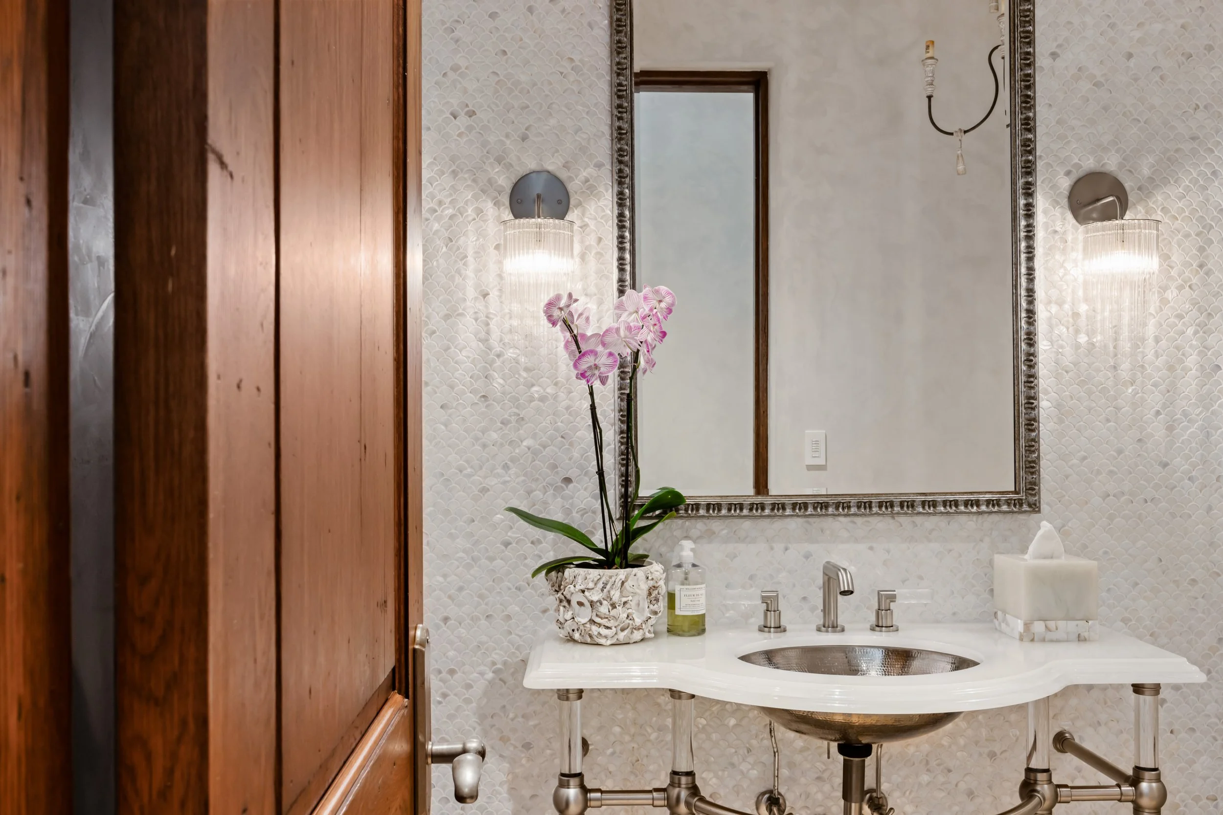 Guest House 2-44.jpg