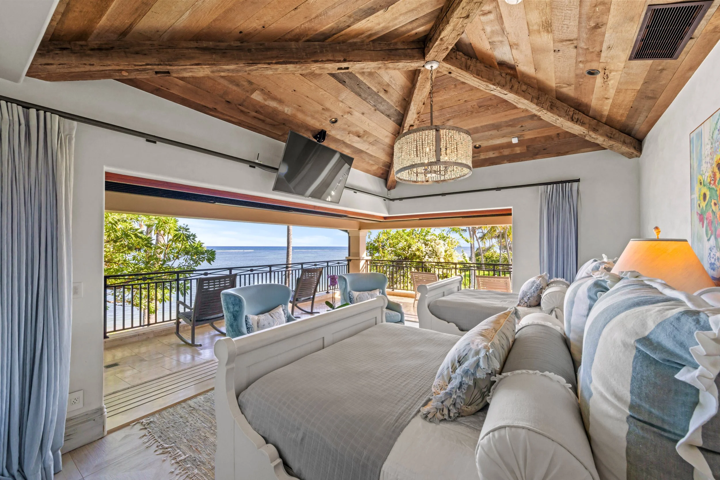 Guest House 1-16.jpg