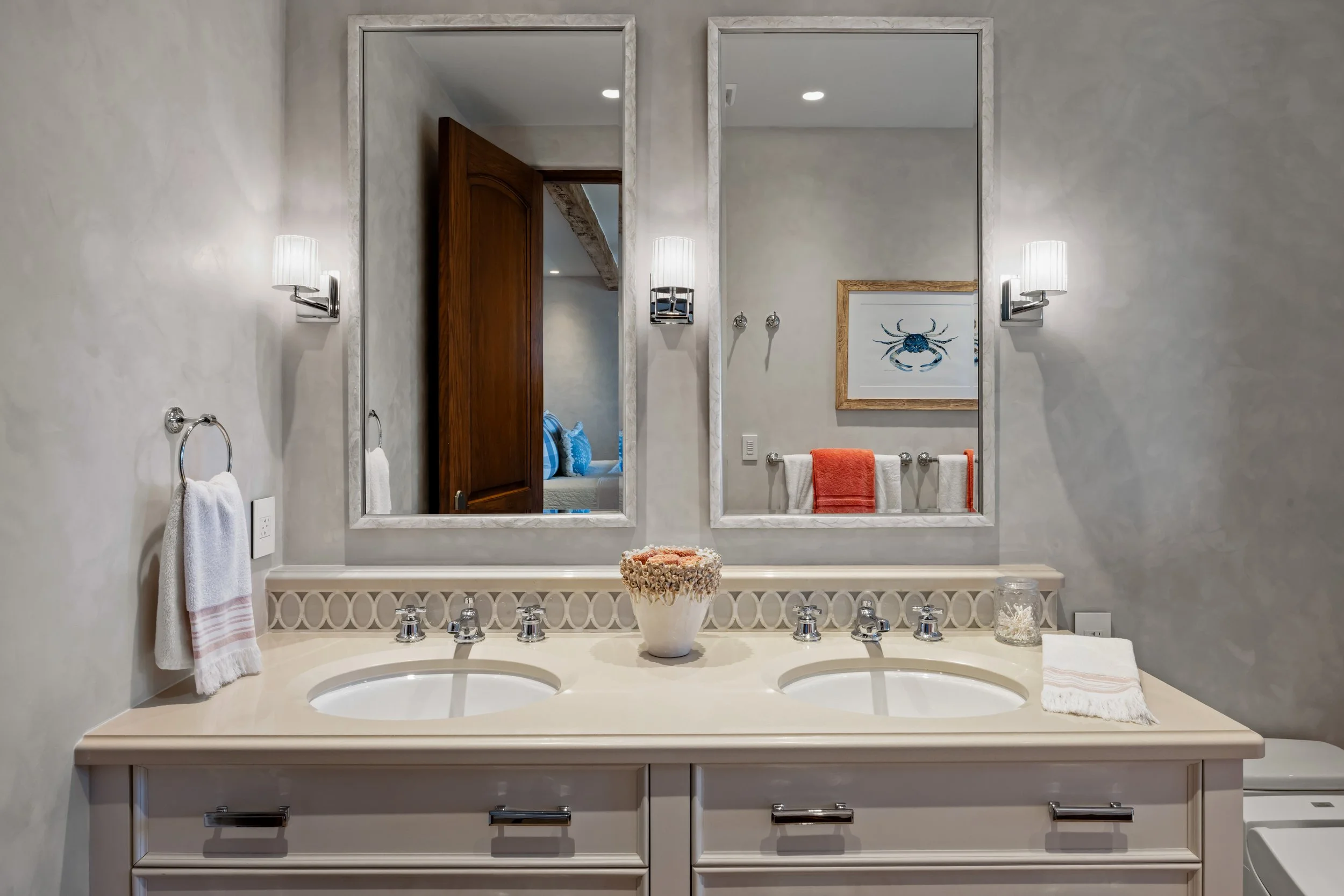 Guest House 2-17.jpg