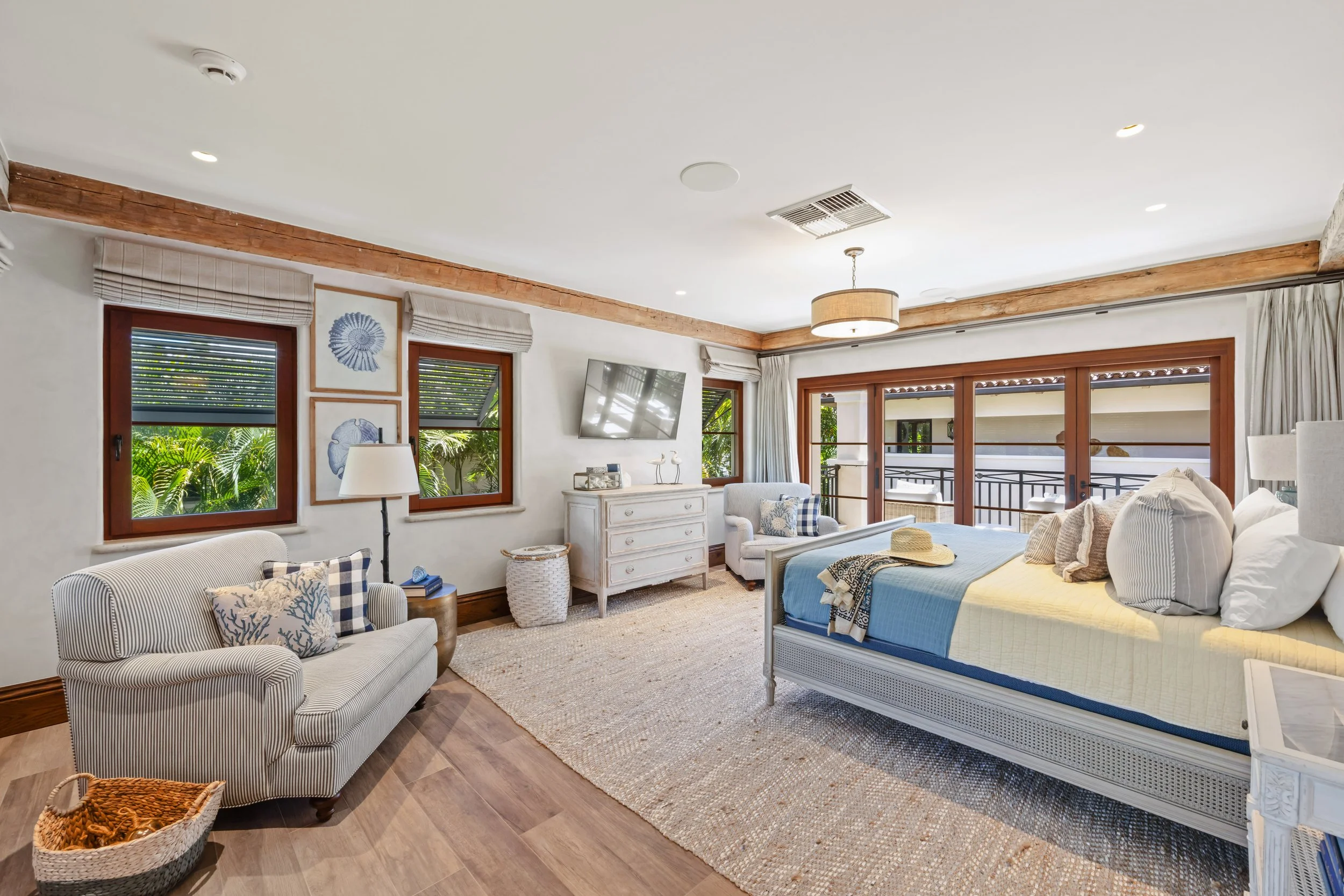 Guest House 2-21.jpg