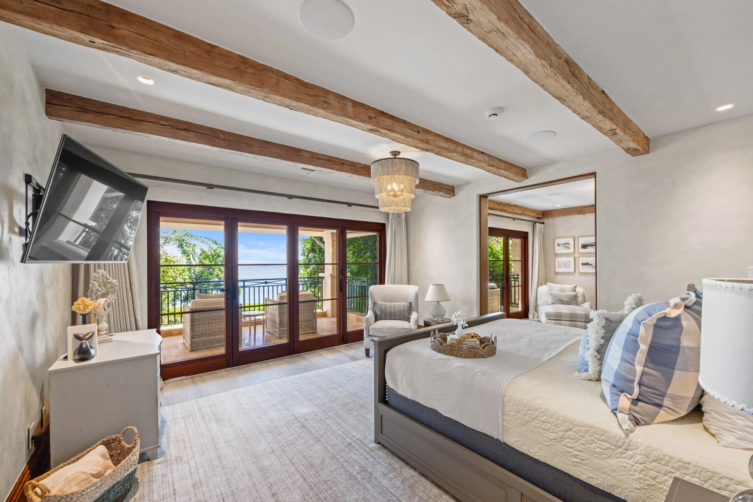 Guest House 2-11.jpg