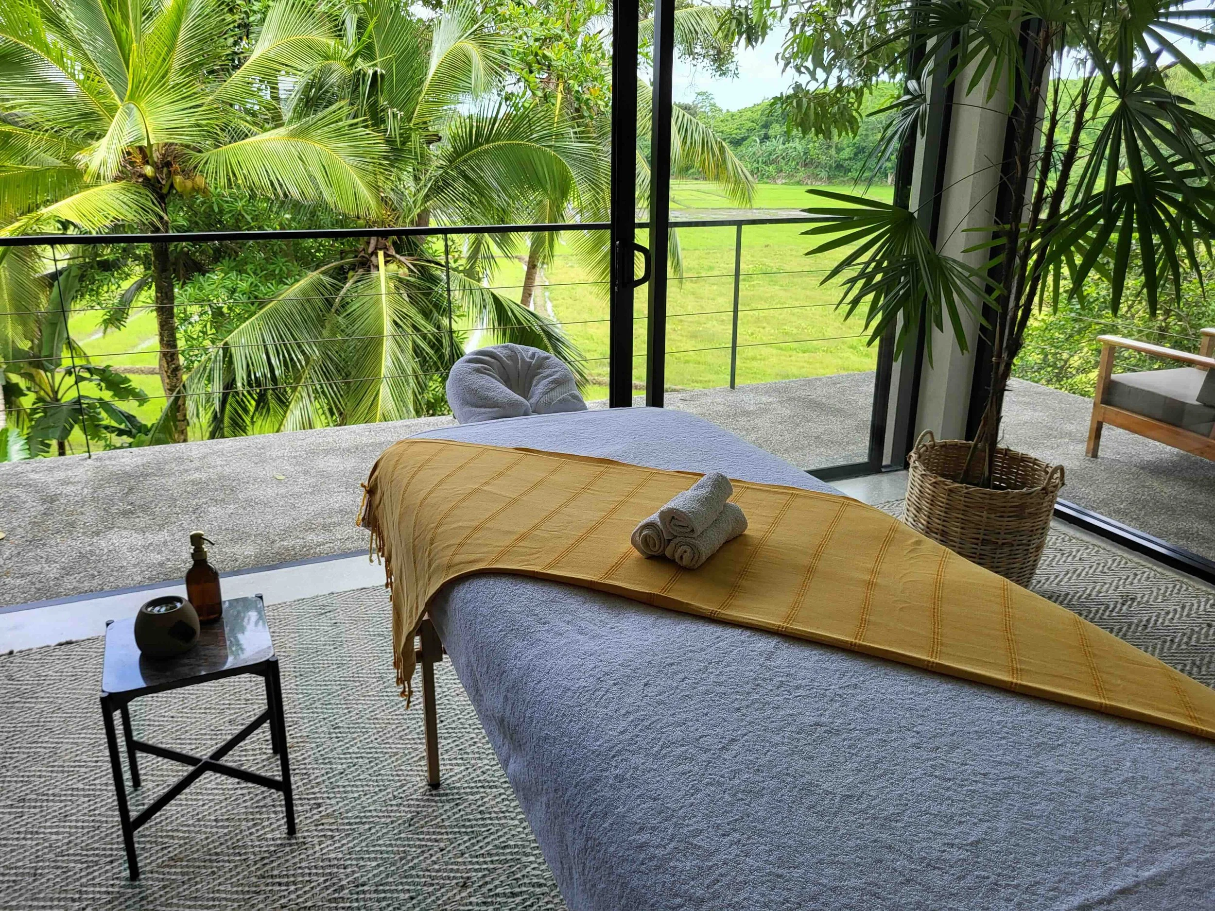 Massage treatment at Villa Alba Ahangama.jpg