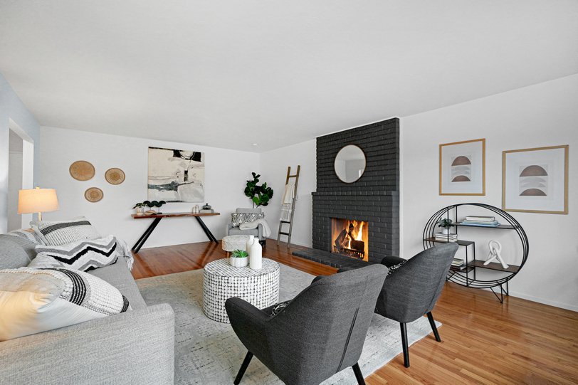 26 Leamont Smallerr015.jpg