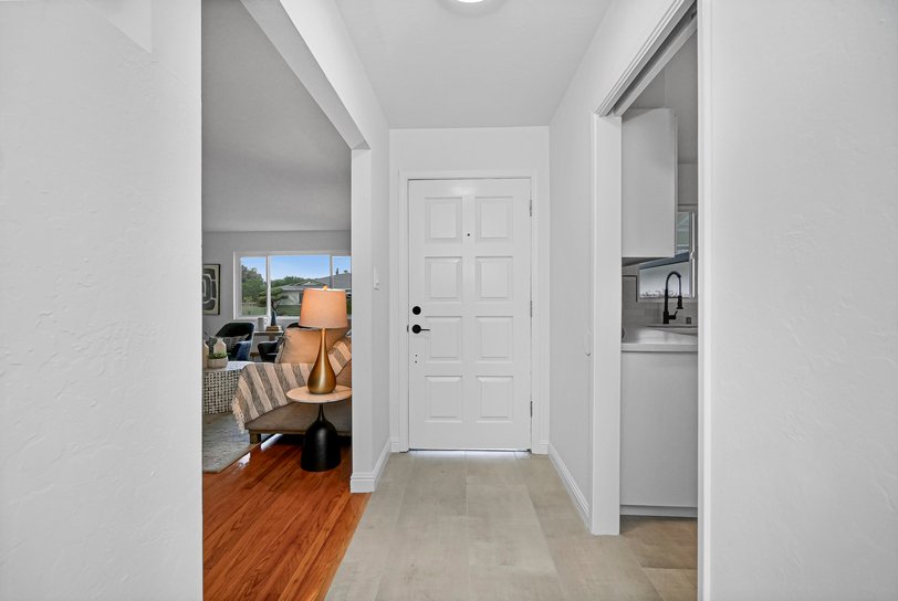 26 Leamont Smallerr010.jpg